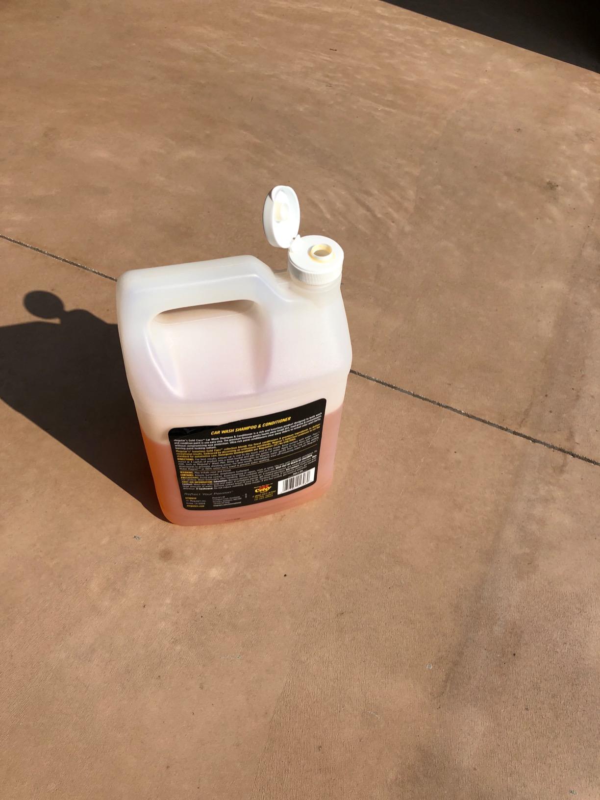 Meguiar's Gold Class Car Wash - Premium Foaming Car Wash Soap, High Gloss Finish, Safe For Clear Coats, Deep Cleans Without Removing Waxes, Car Detailing Supplies For Cars, Trucks & Suvs - 1 Gal customer photo 2
