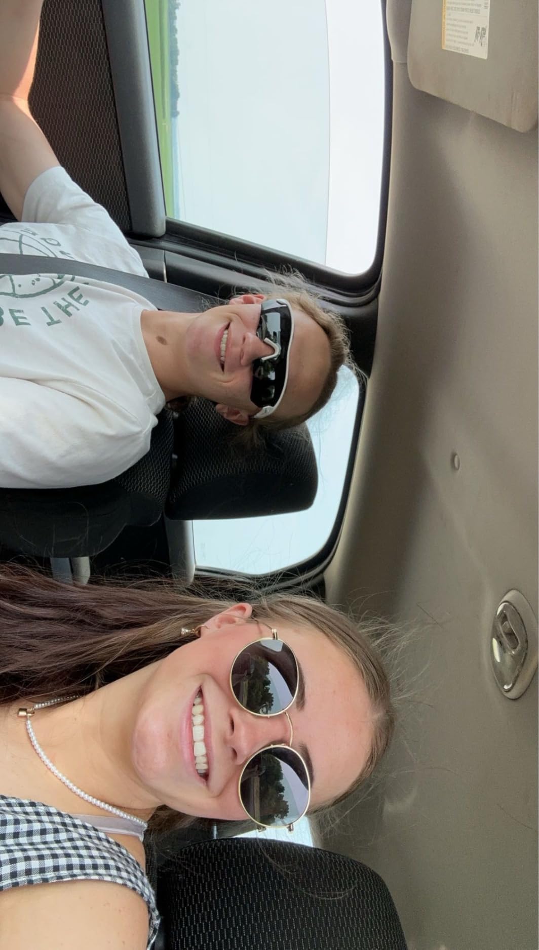 WearMe Pro - Reflective Lens Round Trendy Sunglasses customer photo 1