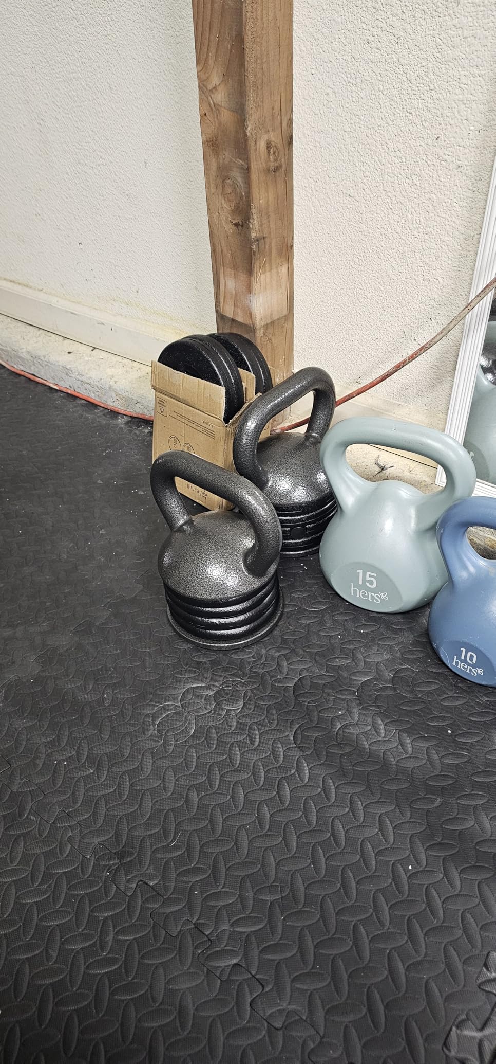 Apex Adjustable Heavy-Duty Kettlebell Weight for Strength Training and Weightlifting, Cast Iron customer photo 1