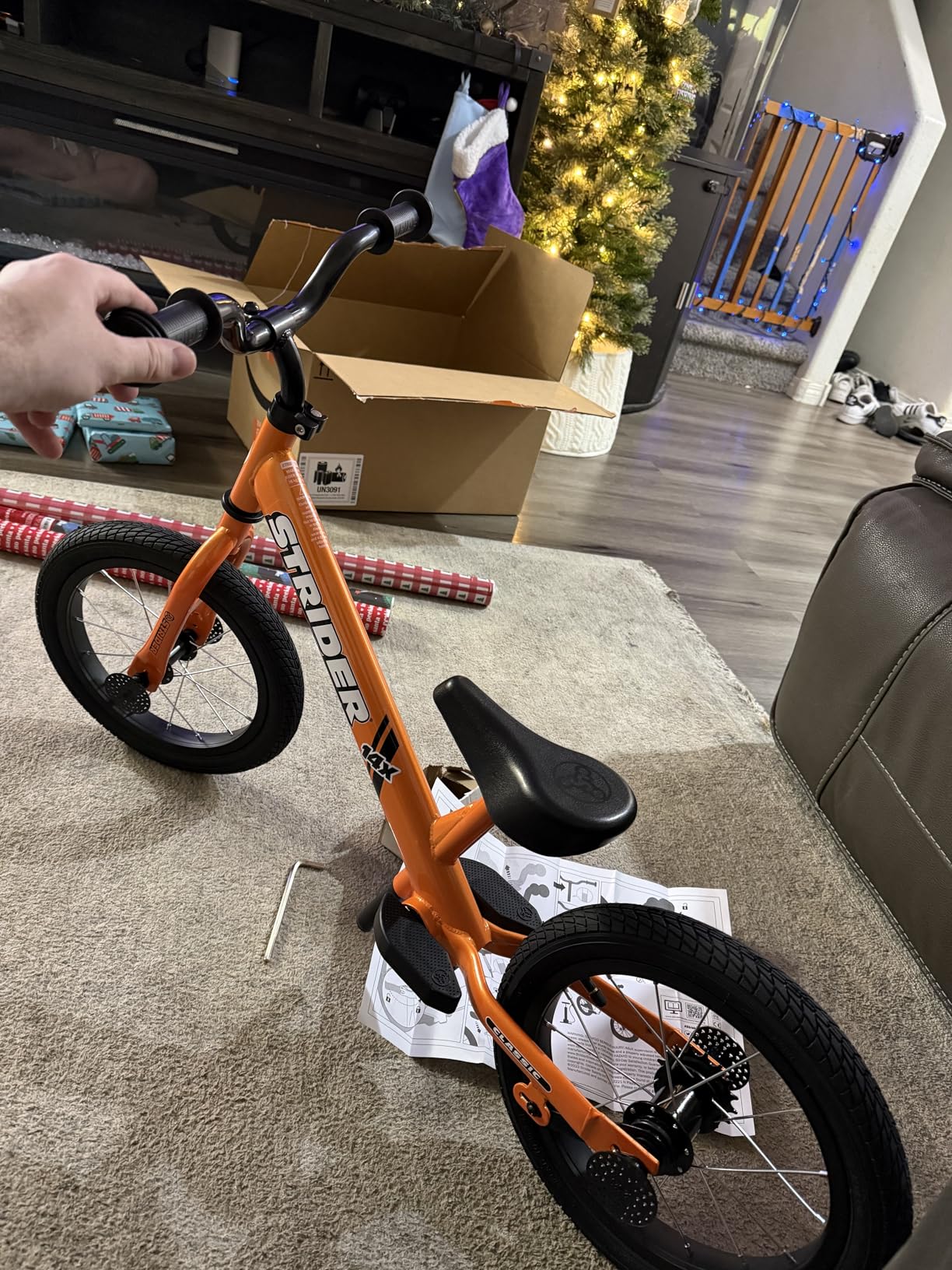 Strider 14x Classic, Balance Bike for Kids 3 to 6 Years - Includes Custom Grips, Padded Seat, Performance Footrest & All-Purpose Tires - Easy Assembly & Adjustments customer photo 1