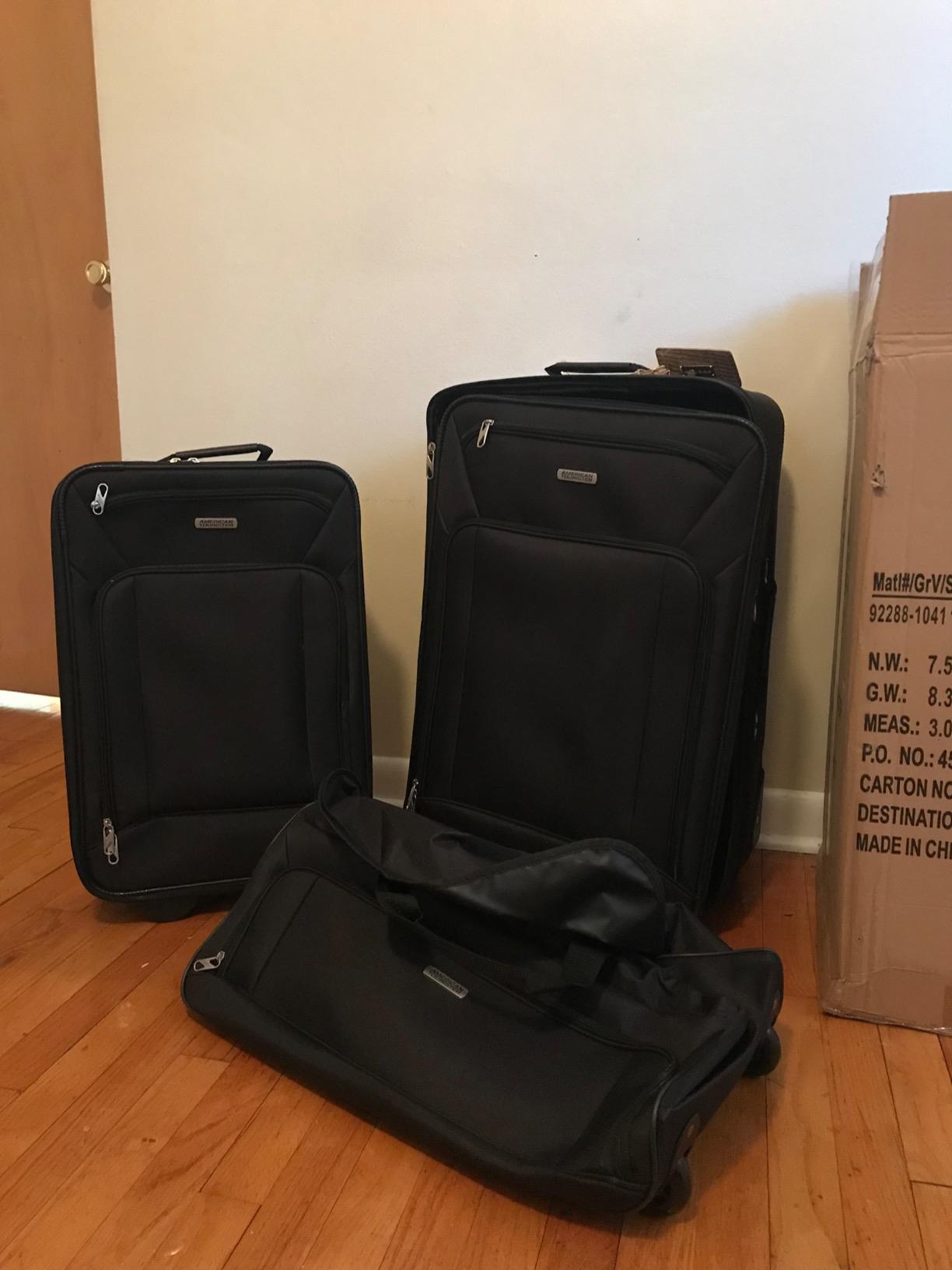 American Tourister Fieldbrook XLT Softside Upright Luggage, Black, 4-Piece Set (BB/DF/21/25) customer photo 2