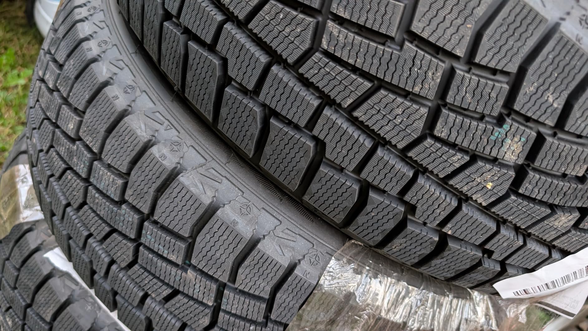 Cooper Discoverer True North Winter 205/55R16 91H Tire customer photo 1