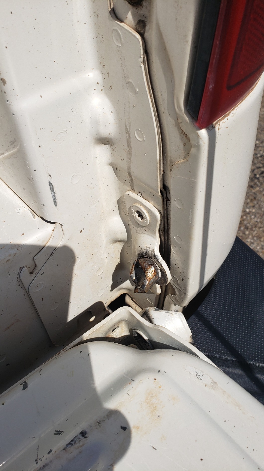 FORNEY Easy Weld 140 Amp 120-Volt Flux-Cored Wire Feed Welder (No Gas Needed) customer photo 2