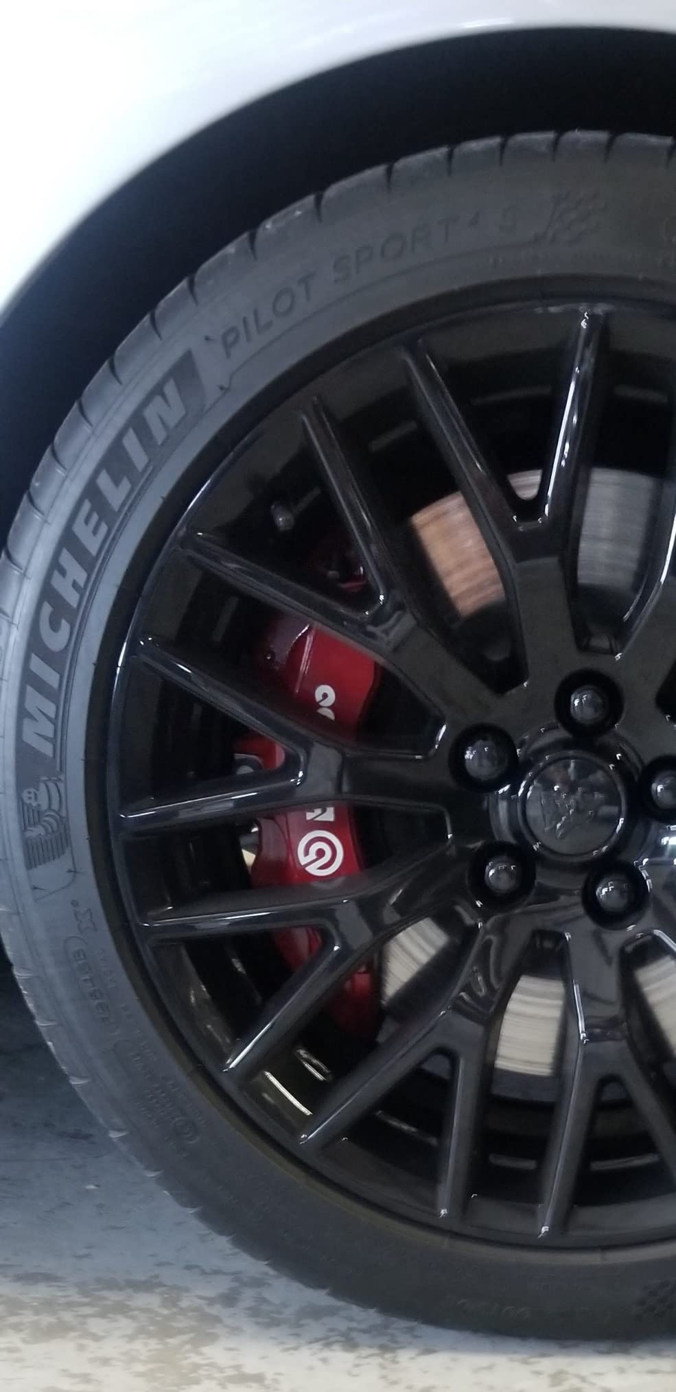 Michelin Pilot Sport 4S 255/40ZR19 (100Y) XL Summer Performance Tire customer photo 2
