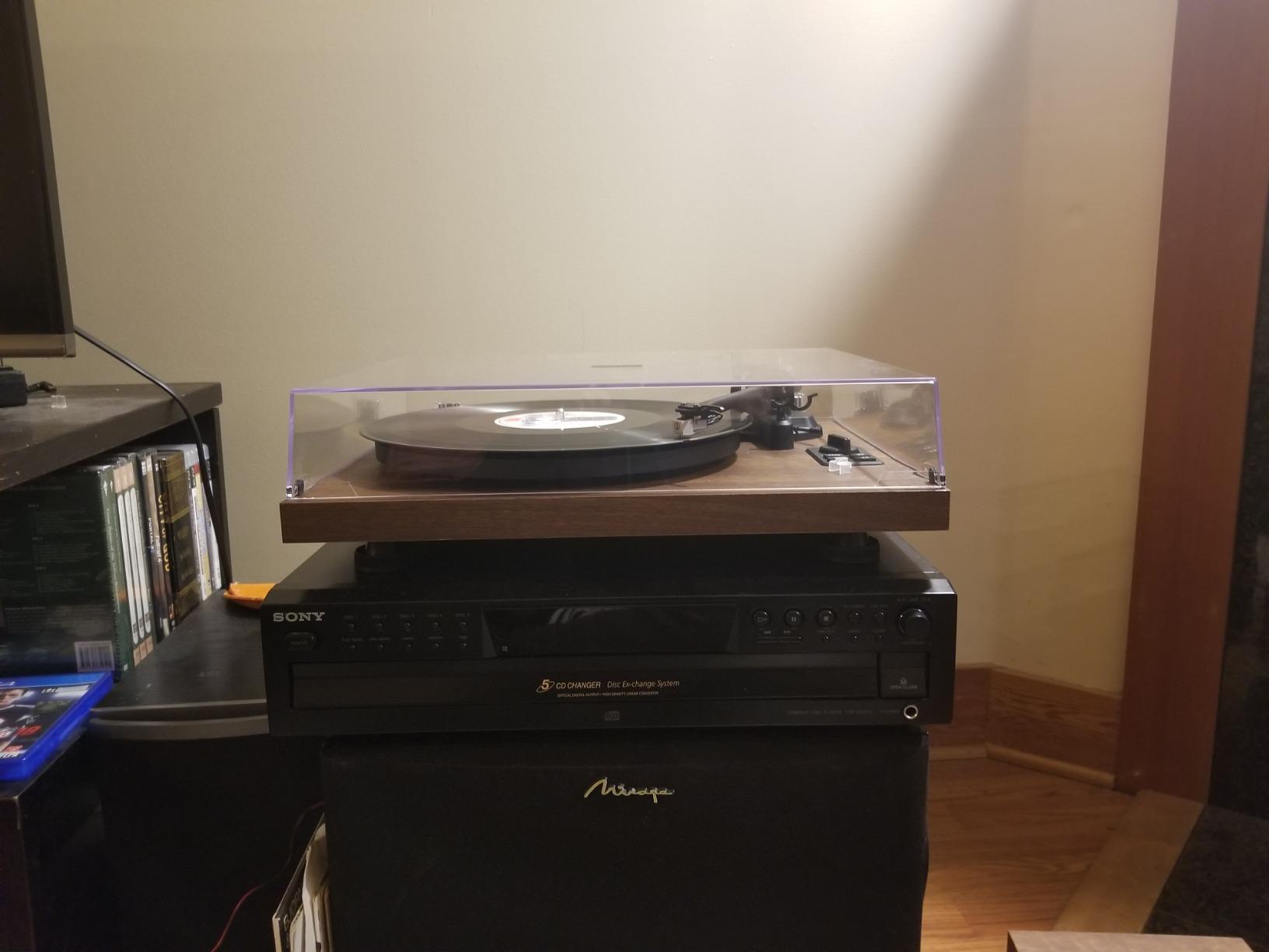 1 BY ONE Bluetooth Turntable HiFi System with 36 Watt Bookshelf Speakers, Vinyl Record Player with Magnetic Cartridge, Wireless Playback and Auto Off (Walnut) customer photo 1