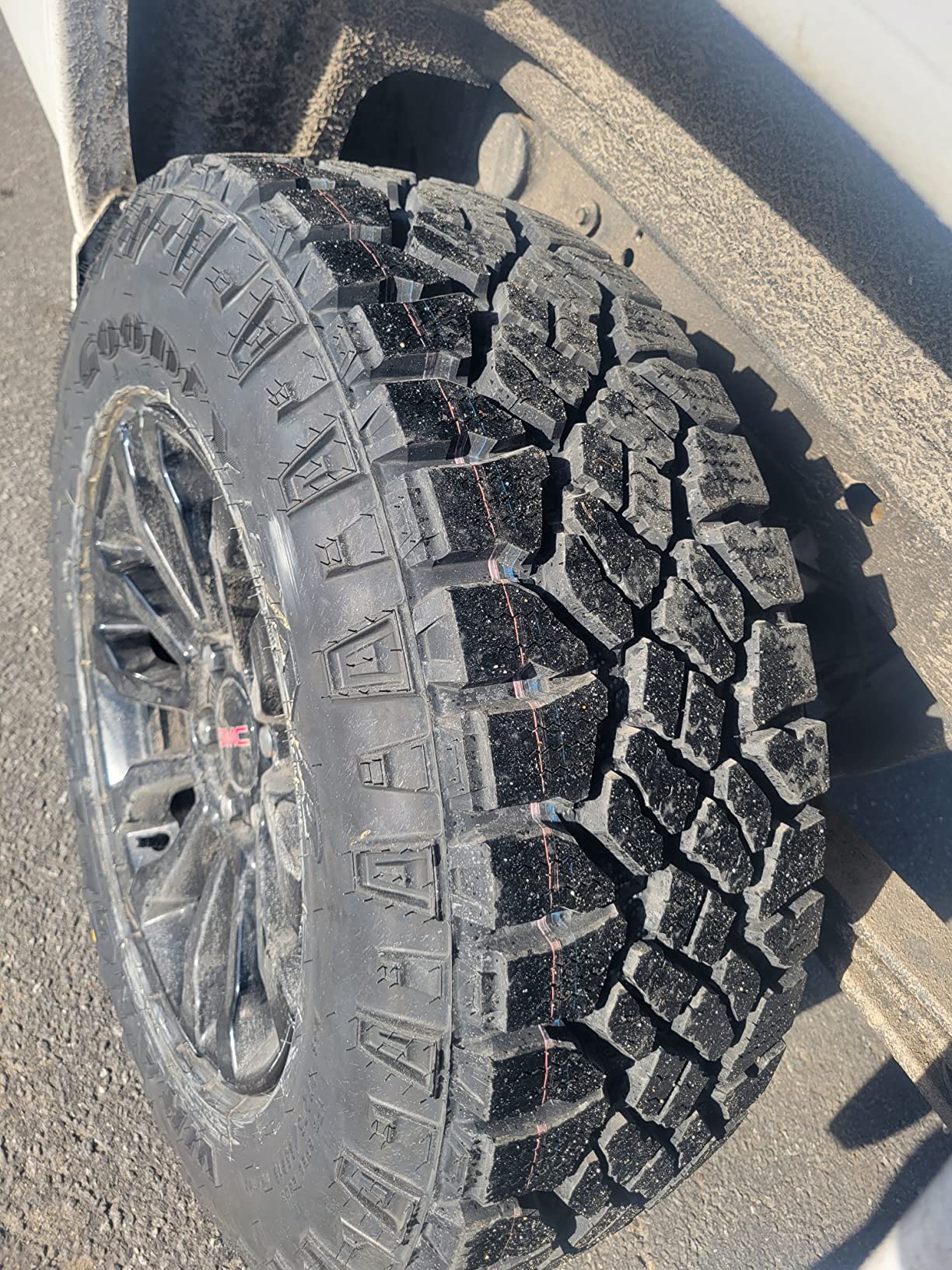 Goodyear WRANGLER DURATRAC - LT275/65R18 113Q C/6 BSL customer photo 1