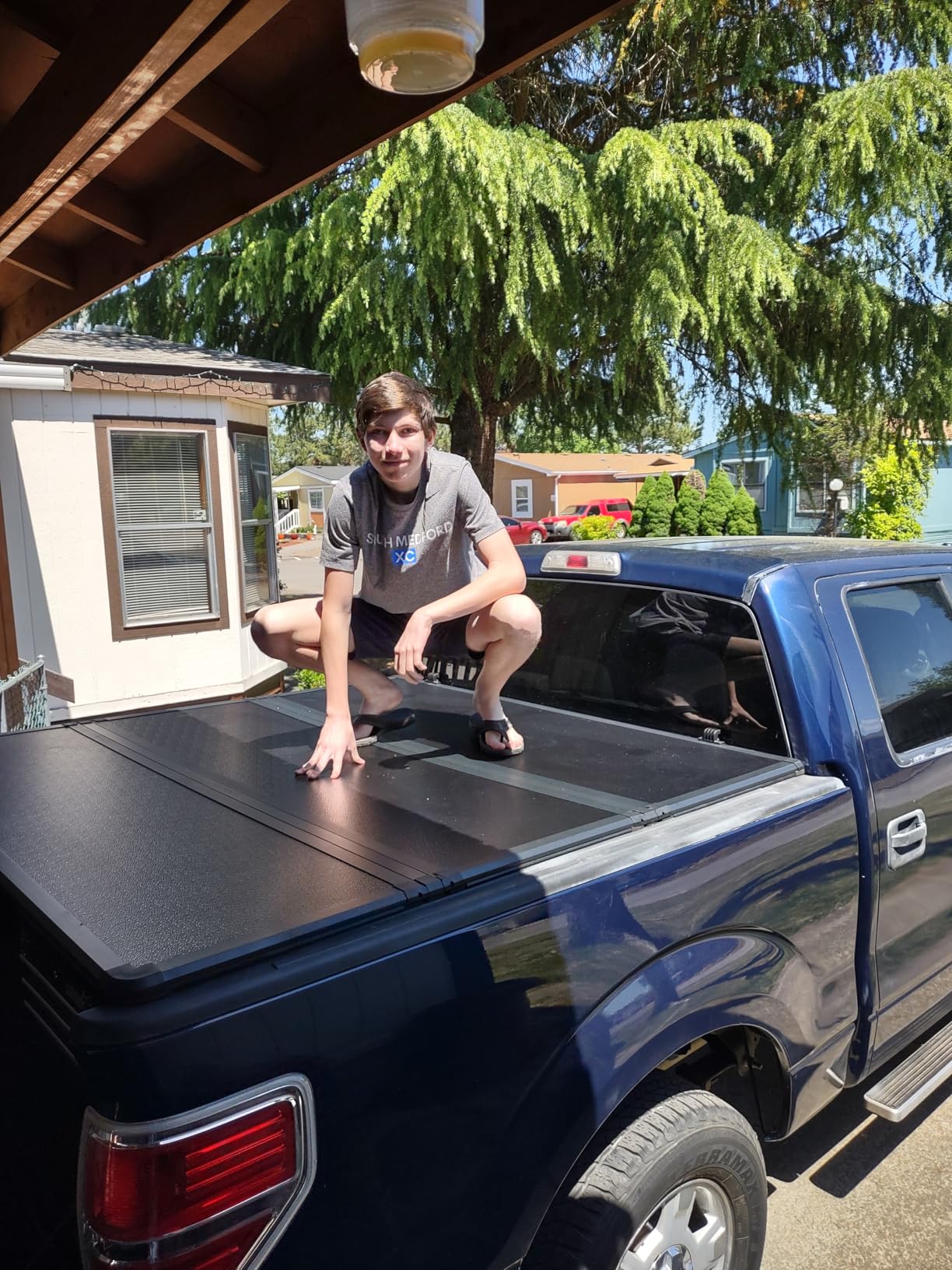 DNA MOTORING New Upgrade Truck Bed Top Hard Solid Tri-Fold Tonneau Cover Compatible with 04-14 Ford F-150 5.5Ft Bed, TTC-HARD-001 customer photo 2