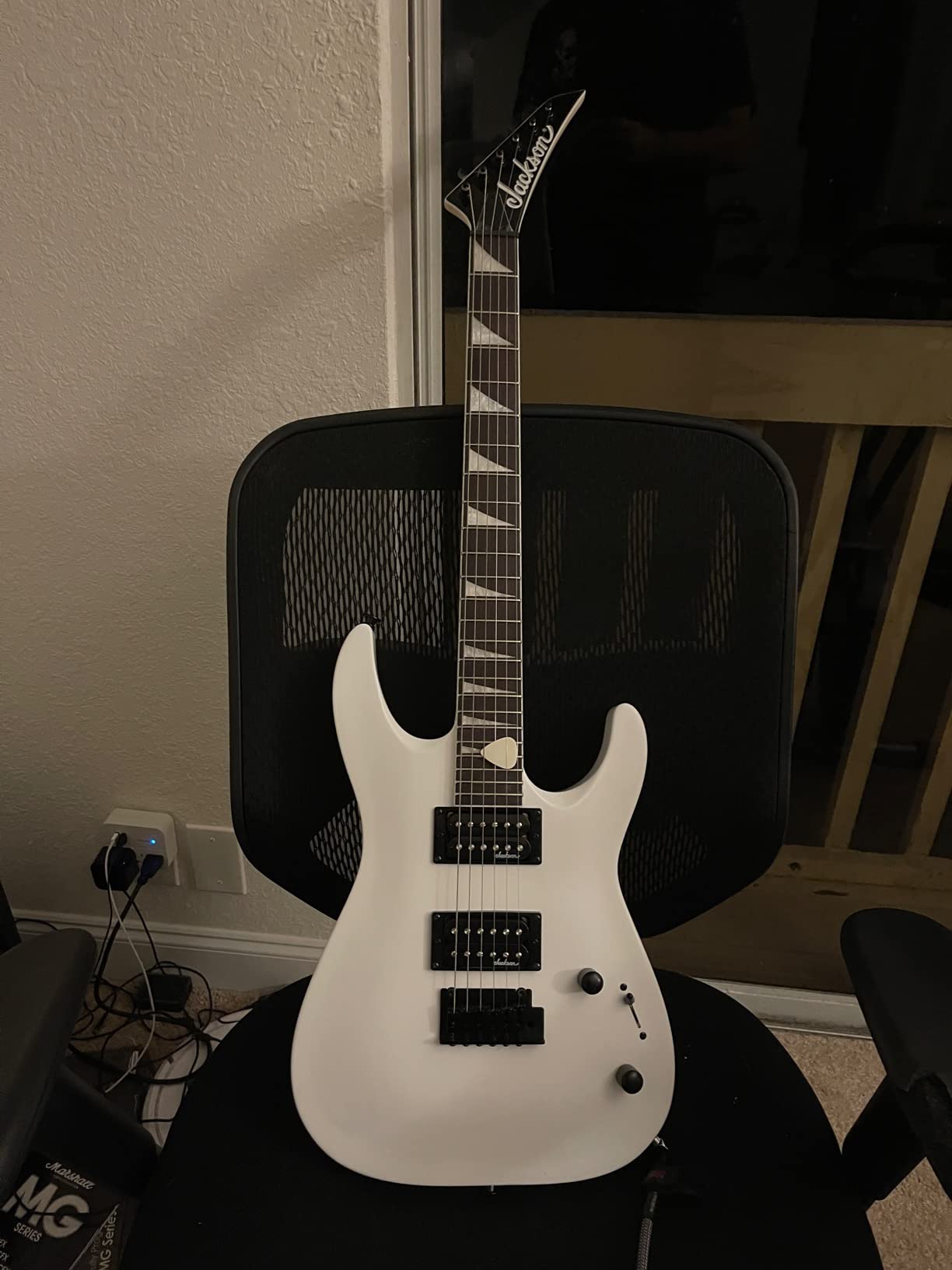 Jackson JS22 Dinky Electric Guitar - Snow White customer photo 2