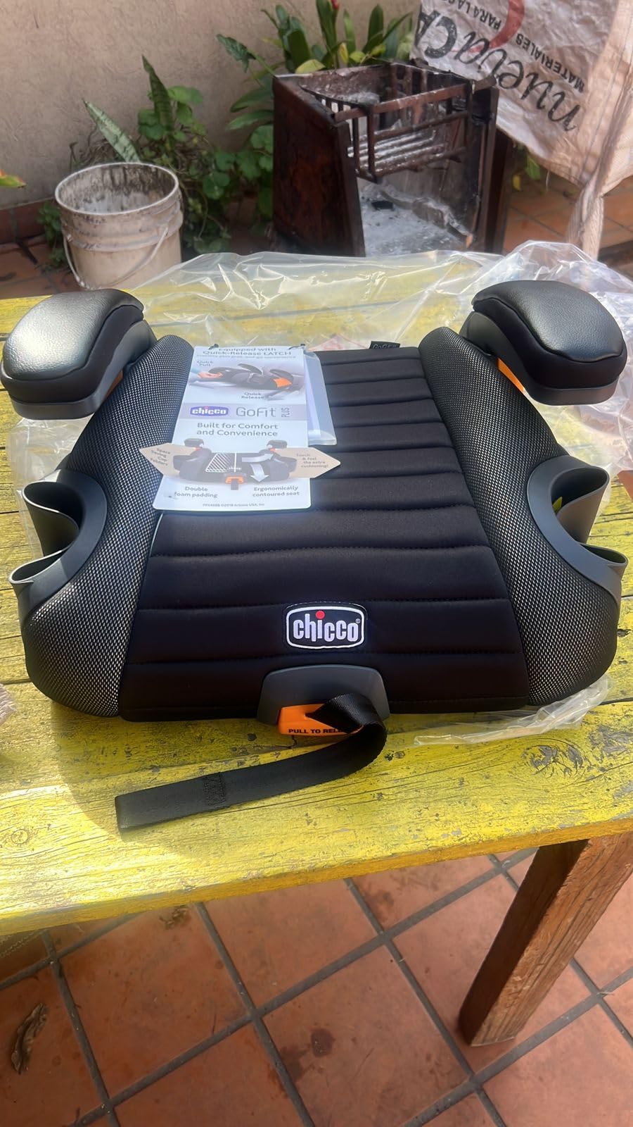 Chicco GoFit Plus Backless Booster Car Seat with Latch Attachment and Quick-Release Latch Removal, Travel Booster Seat for Car, Portable Car Booster Seat for Children 40-110 lbs. | Iron/Black customer photo 2