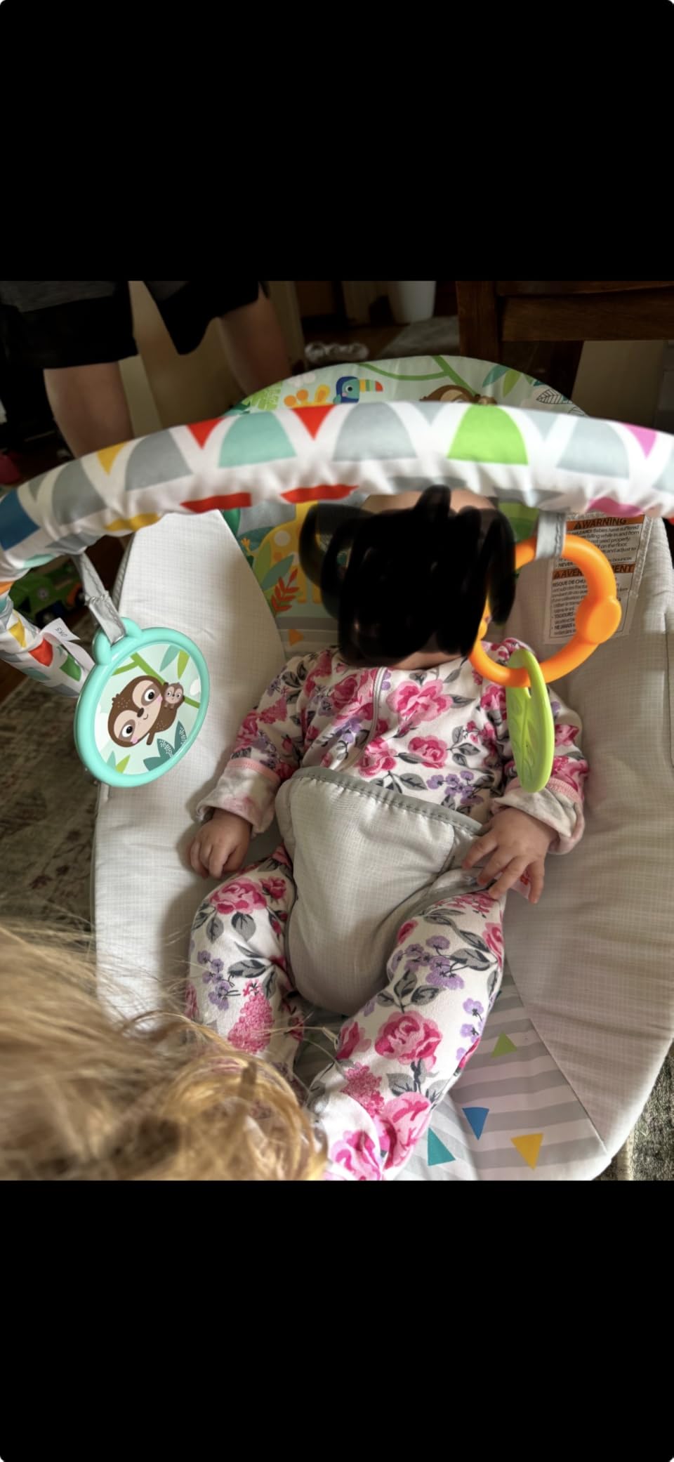 Bright Starts Baby Bouncer Soothing Vibrations Infant Seat - Removable Toy Bar, Nonslip Feet (Safari Fun) customer photo 1
