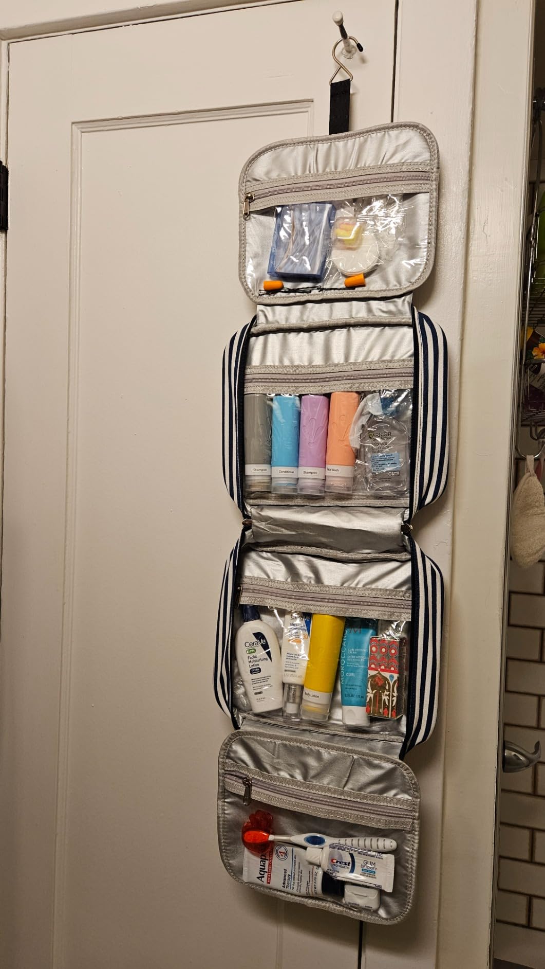 Bosidu Hanging Travel Toiletry Bag, Large Capacity Cosmetic Travel Toiletry Organizer for Women with 4 Compartments & 1 Sturdy Hook customer photo 2
