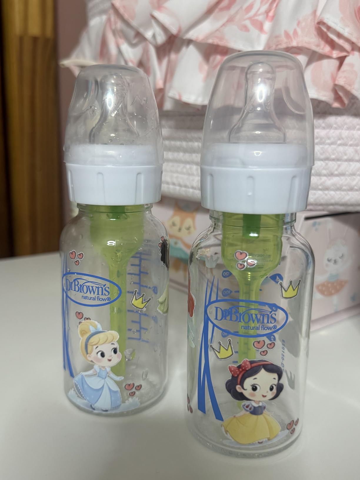 Dr. Brown's Anti-Colic Options+ Narrow Glass Baby Bottle with Level 1 Slow Flow Nipple, BPA-Free, 4 oz/120mL, 0m+, 2-Pack customer photo 1