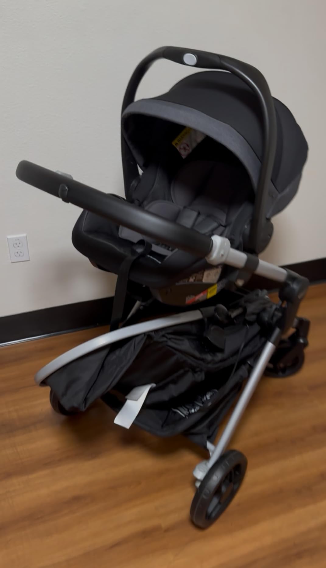 Graco Modes Nest Travel System, 3-in-1 Modular Carseat Stroller Combo, Adjustable Slide2Me Infant Car Seat Carrier, Includes SnugRide DLX Infant Car Seat, Sullivan customer photo 2