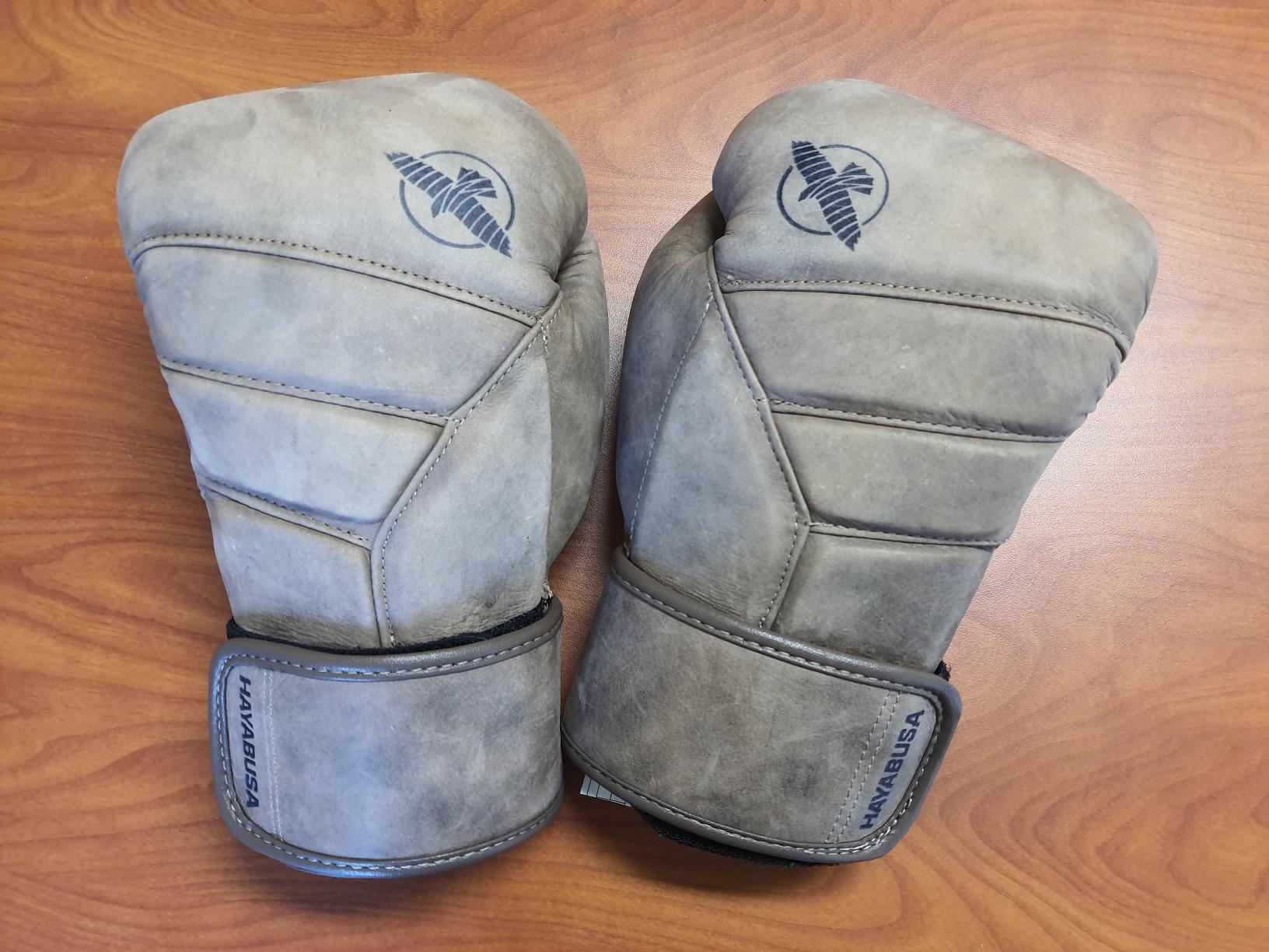 Hayabusa T3 LX Leather Boxing Gloves Men and Women for Training Sparring Heavy Bag and Mitt Work customer photo 2