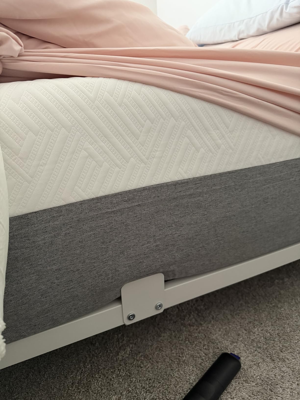 Novilla Queen Size Mattress, 12 inch Gel Memory Foam Mattress for a Cool Night Sleep & Pressure Relief, Medium Firm Feel with Motion Isolating, Bliss customer photo 1
