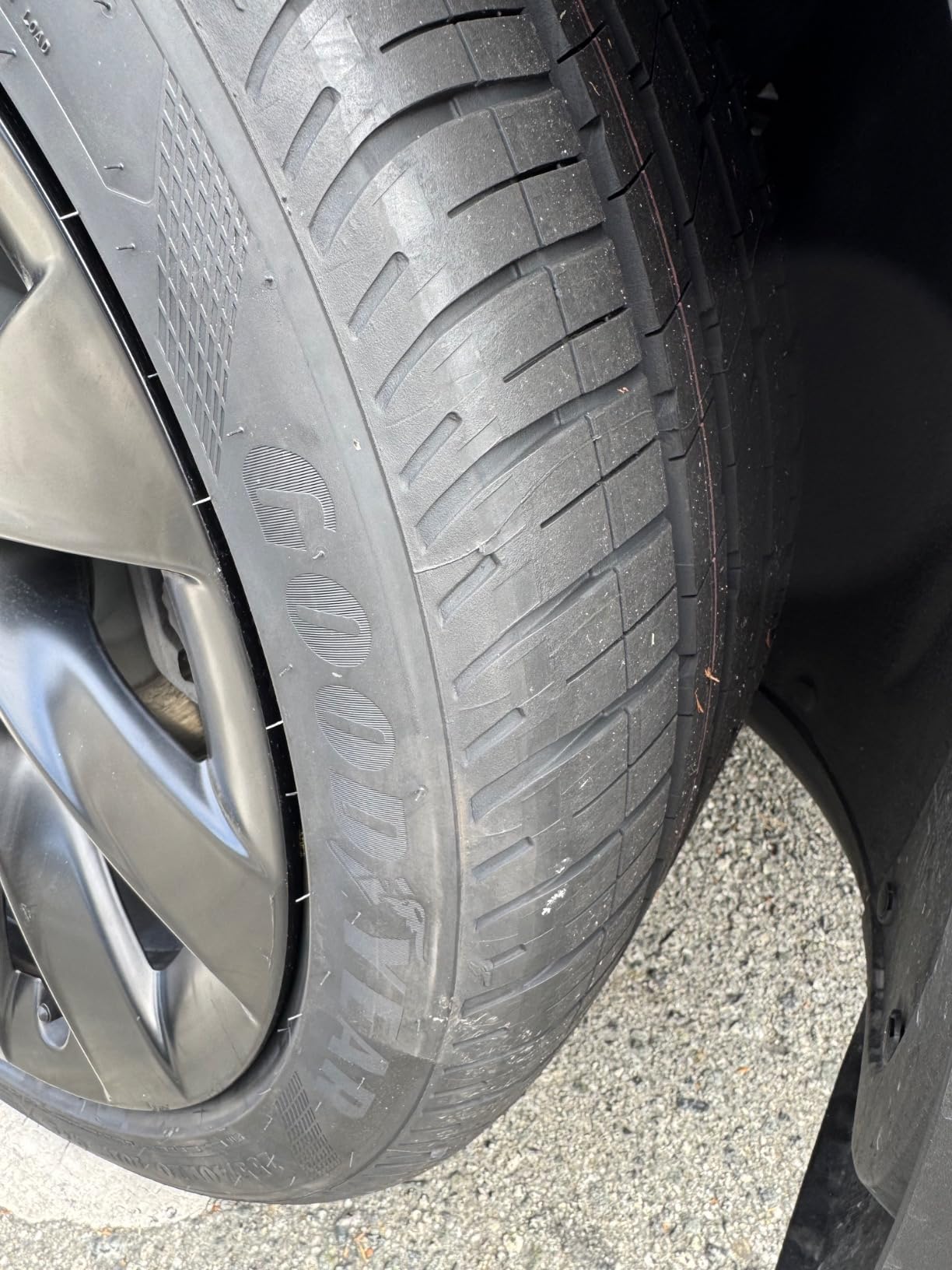 Goodyear Eagle F1 Asymmetric 5 255/40R20 101W XL Performance Tire customer photo 1
