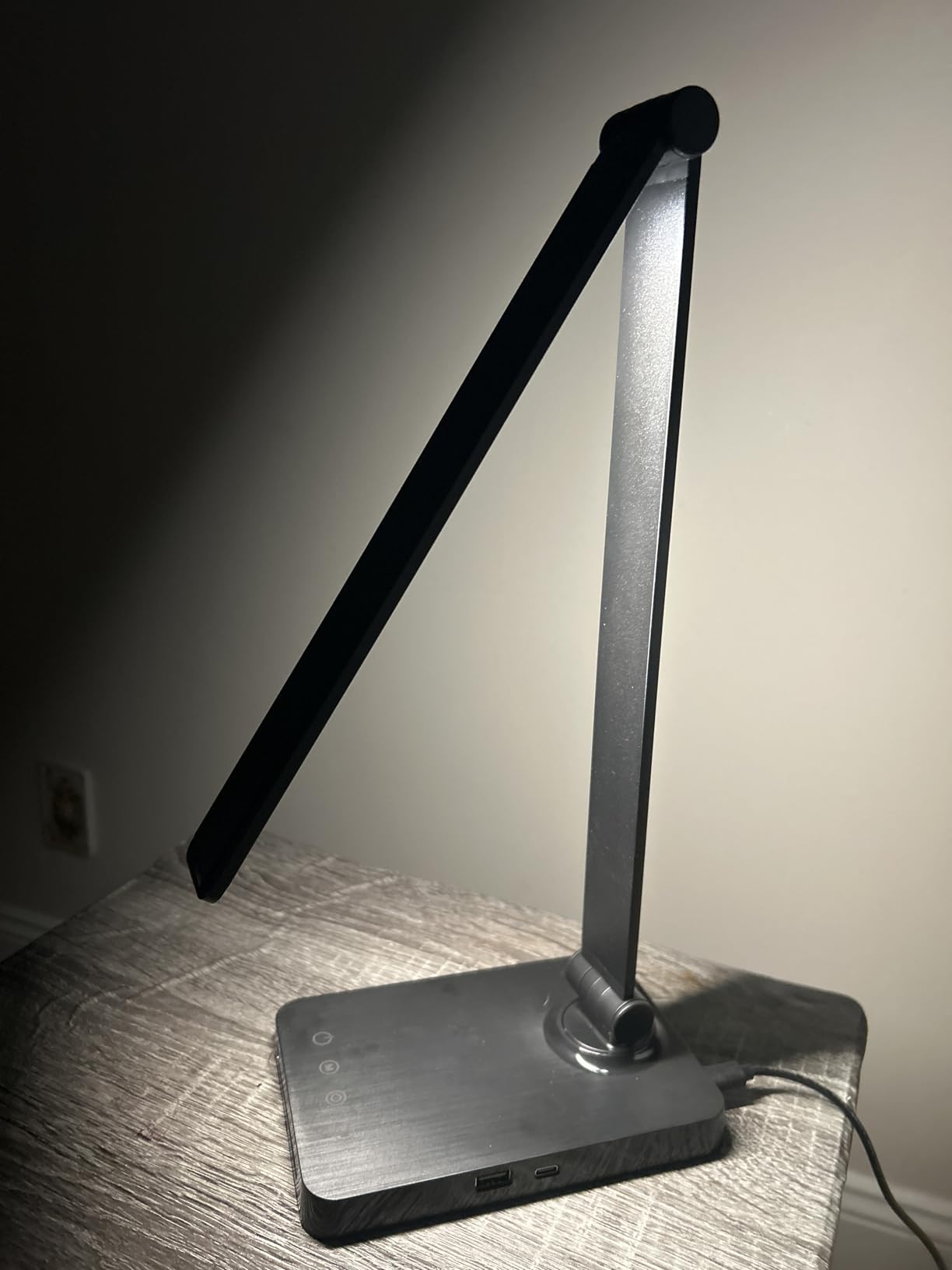 LED Desk Lamp with USB Ports, Touch Desk Lamps for Home Office with 5 Color Modes, 3 Brightness Desk Light with Small Night Light customer photo 1