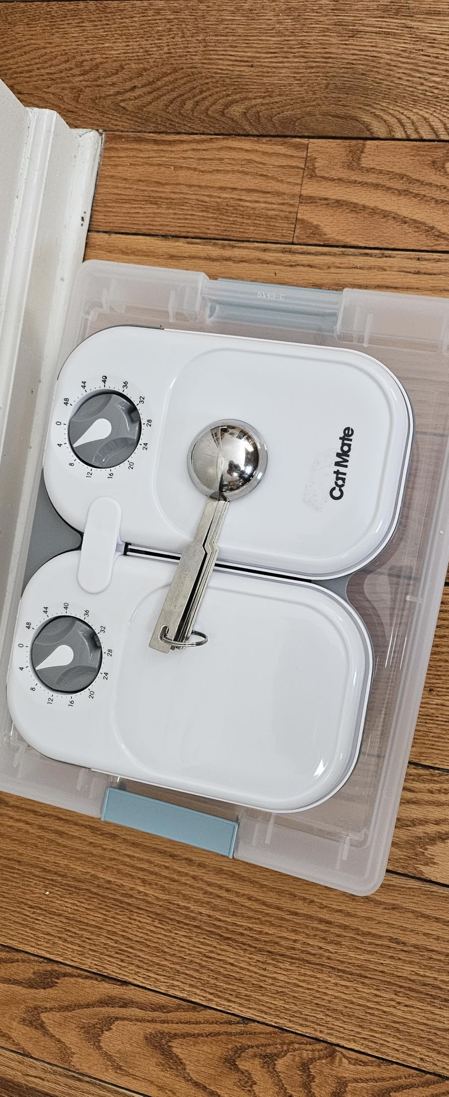 Cat Mate C200 Automatic 2 Meal Timer-Controlled Pet Feeder - for Cats and Small Dogs, Includes Ice Pack for Wet and Dry Food, Meals up to 14 oz Each customer photo 1