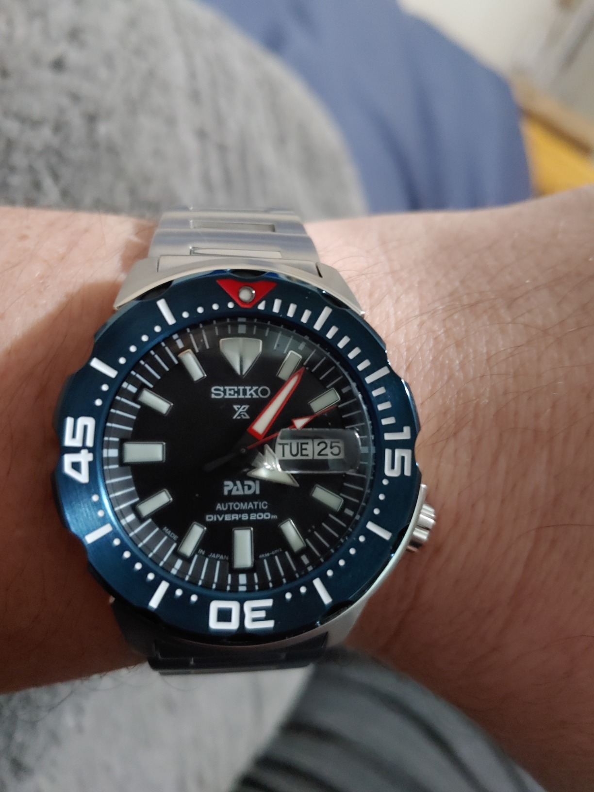 SEIKO SRPE27 Automatic Dive Watch for Men - Prospex PADI Special Edition - LumiBrite Hands, Elapsed Timing Bezel - Water Resistant 200M customer photo 2