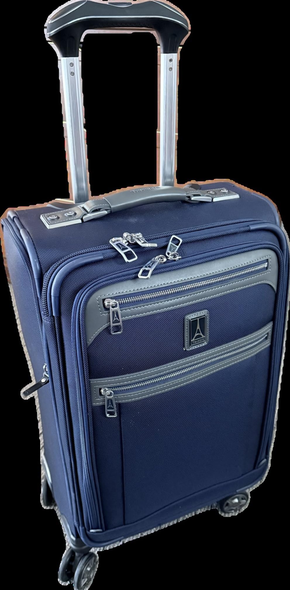 Travelpro Platinum Elite Softside Expandable Luggage, 8 Wheel Spinner Suitcase, TSA Lock, Vintage Grey, 2-Piece Set (21/25) customer photo 1