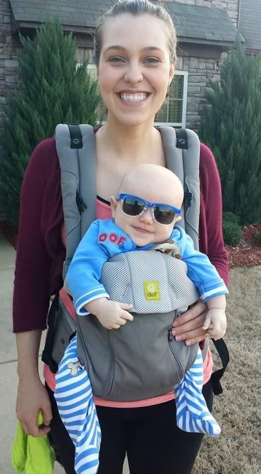 LILLEbaby Complete All Seasons Ergonomic 6-in-1 Baby Carrier Infant to Toddler with Lumbar Support (7-45 Pounds), 360 Degree Baby Wearing & Multi-Position customer photo 2