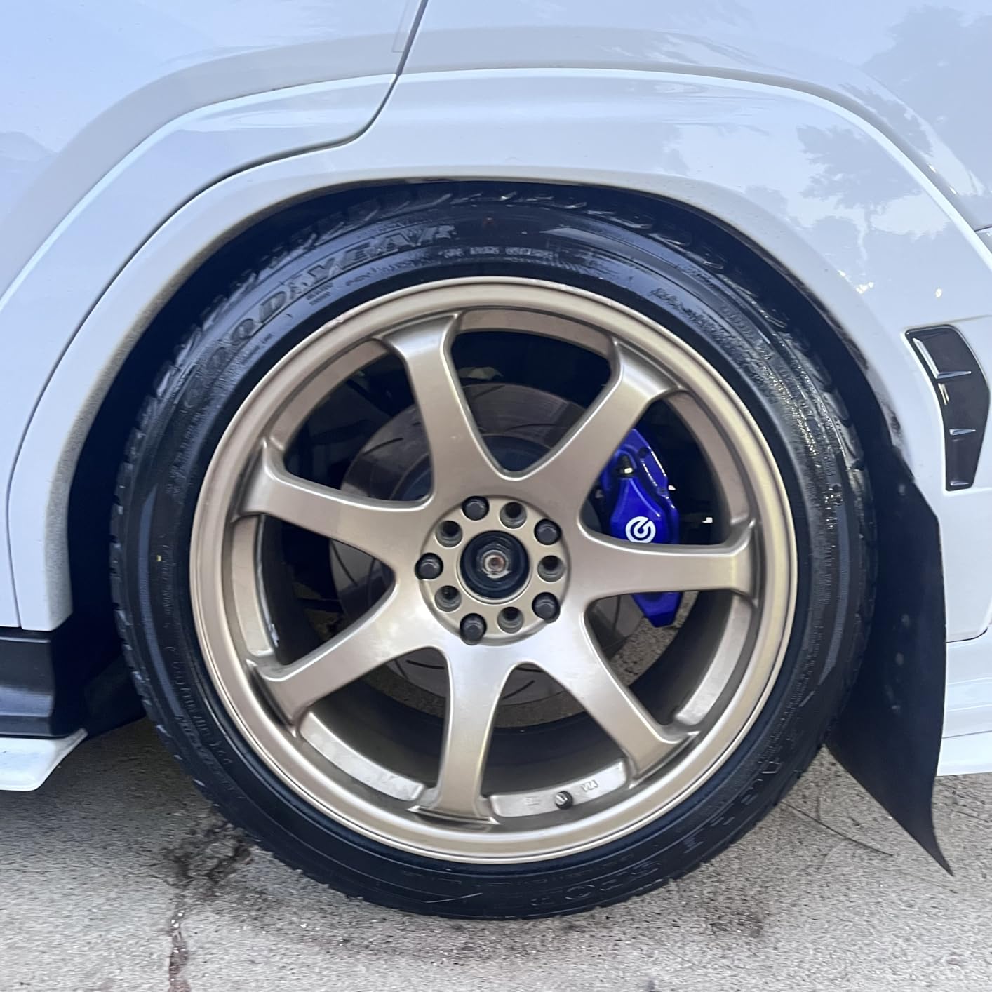 Goodyear Eagle Sport All-Season Tire, 225/40R18 92H XL customer photo 1