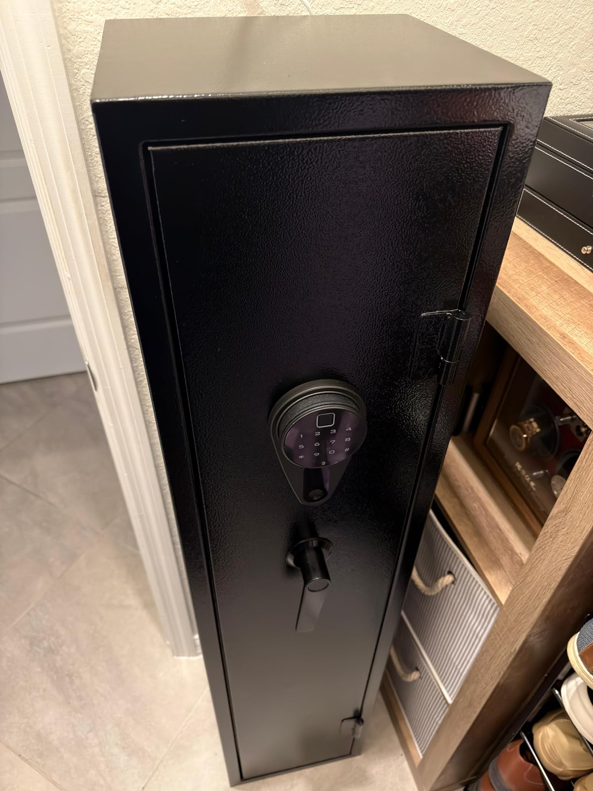 KAER Gun Safe, Rifle Safe, 4-5 Gun Safes for Home Rifle and Pistols, Gun Cabinet with Fingerprint/Digital Keypad/Removable Shelf customer photo 1