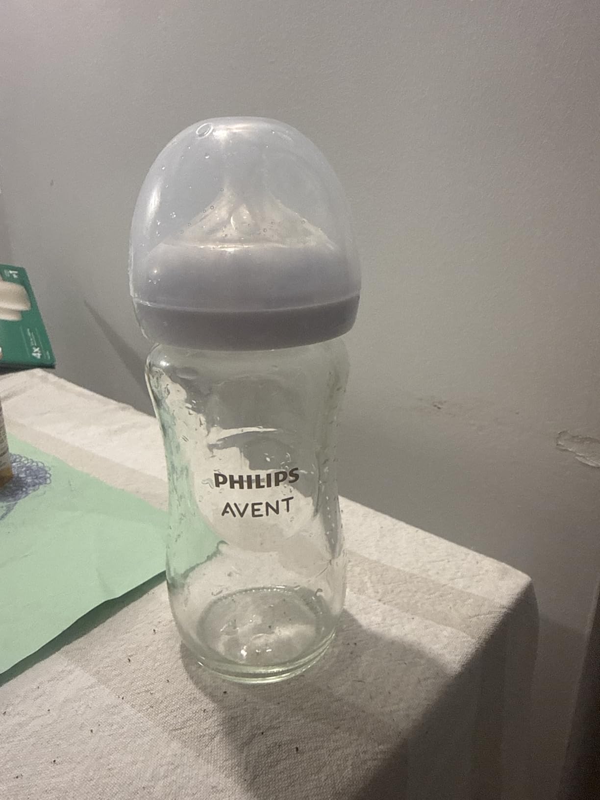 Philips Avent Natural Glass Baby Bottles with Natural Response Nipples (Slow Flow, Flow 2), 4oz, 4-Pack, SCY910/04 customer photo 2