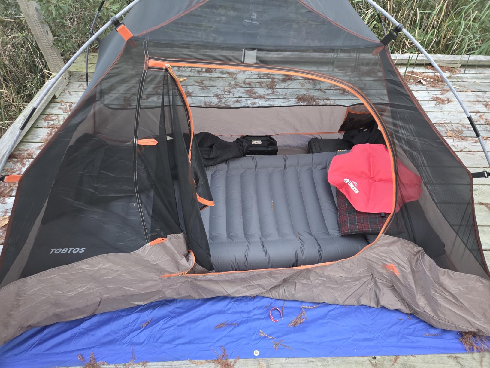 TOBTOS Inflatable Camping Sleeping Pad with Pillow, Thick 6 Inch Ultralight Sleeping Pad with Built-in Pump, Lightweight Sleeping Mat for Camping, Backpacking, Hiking, Tent customer photo 1