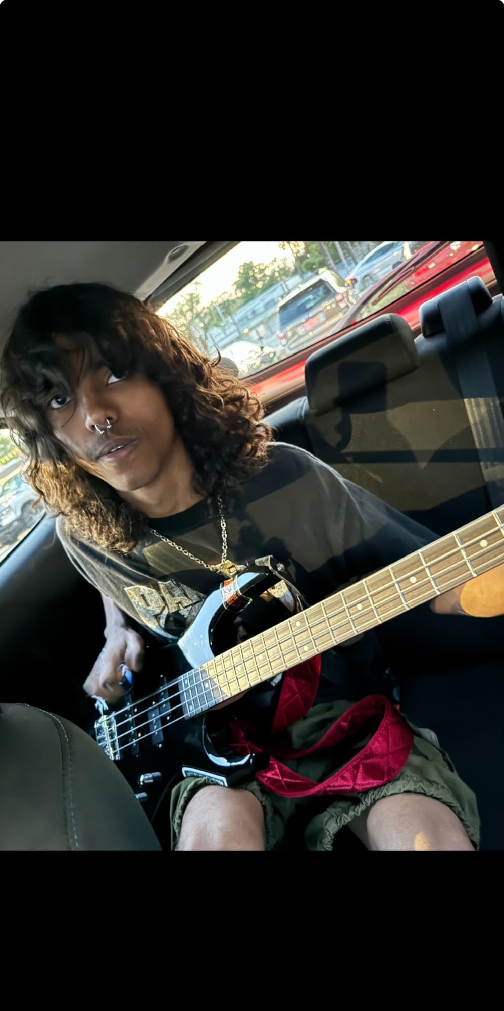 GLARRY Electric Bass Guitar 4 Strings Buring Fire Style Full Size for Beginner Right Hand with Bag, Strap and Accessories (Black) customer photo 2