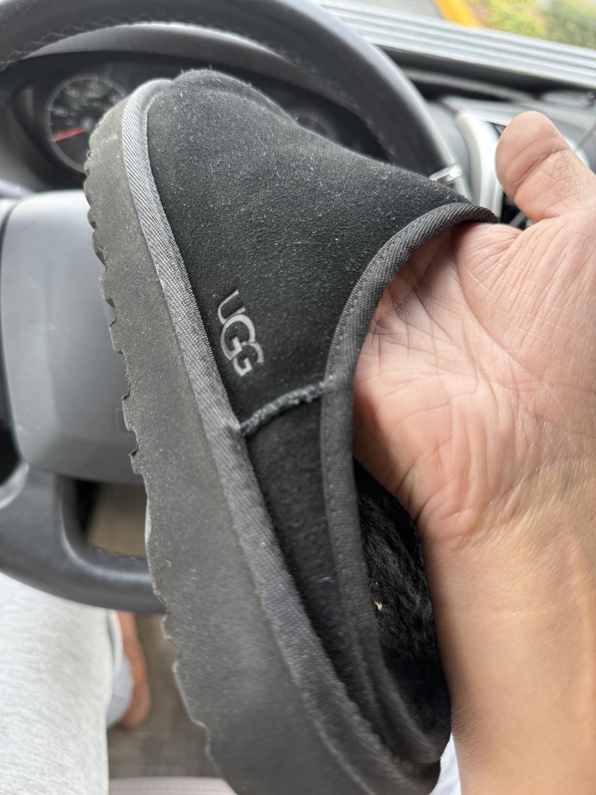 UGG Men's Classic Slip-on customer photo 1