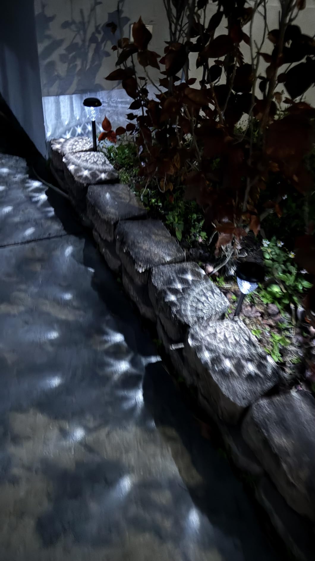 URAGO Super Bright Solar Lights Outdoor Waterproof-10 Pack, Dusk to Dawn Up to 12 Hrs Solar Powered Outdoor Pathway Garden Lights Auto On/Off, LED Landscape Lighting Decorative for Walkway Patio Yard customer photo 2