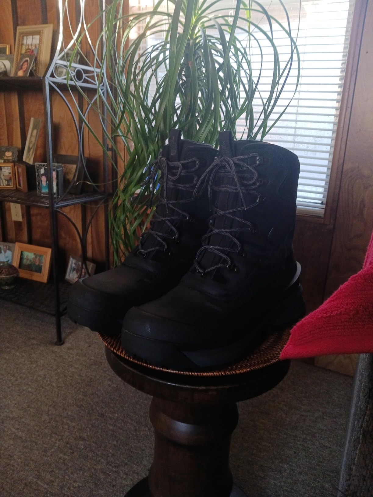 The North Face Men's Chilkat V 400 Waterproof Snow Boot | 400g of Premium Insulation customer photo 1