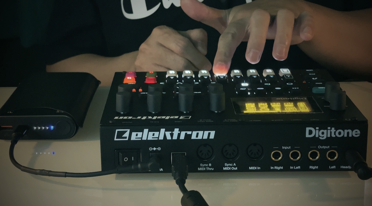 Elektron Syntakt 12 Track Drum Computer & Synthesizer customer photo 2