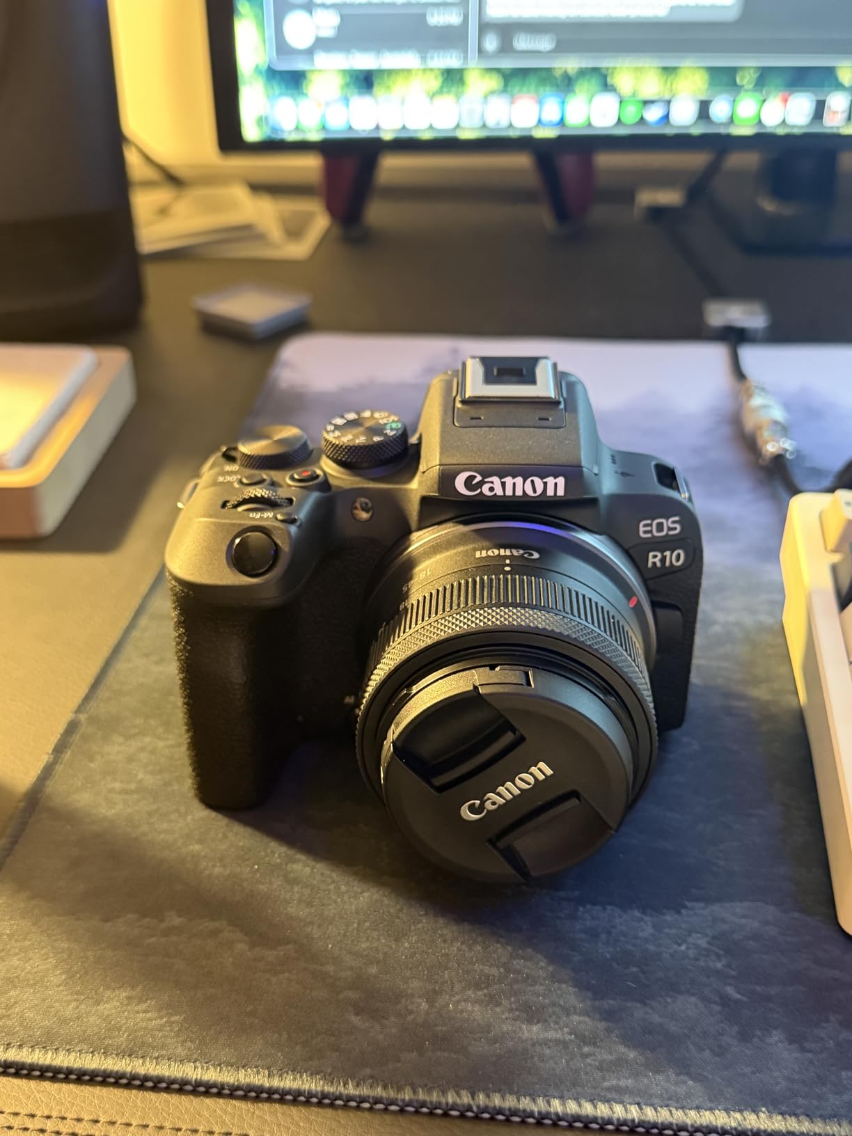 Canon EOS R10 Mirrorless Camera with RF-S 18-45mm Lens Kit customer photo 1