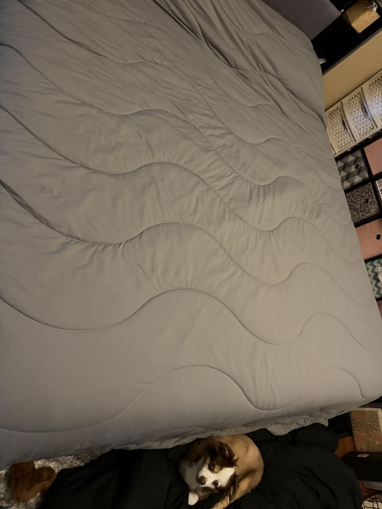 REST Evercool Cooling Comforter, King/Cali King, Blanket for Hot Sleepers, All Season Bedding for Night Sweats, Breathable Lightweight Duvet, Cool Gray customer photo 2