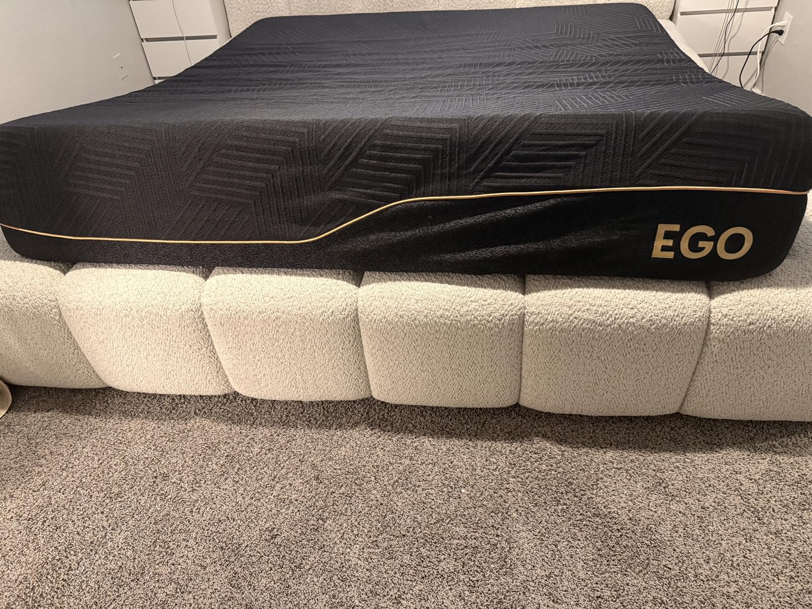 MLILY EGOHOME 14 Inch Queen Memory Foam Mattress for Back Pain, Cooling Copper Gel Bed in a Box, Foam Made in USA, CertiPUR-US Certified, Therapeutic Medium Firm, 60x80x14 Black customer photo 2