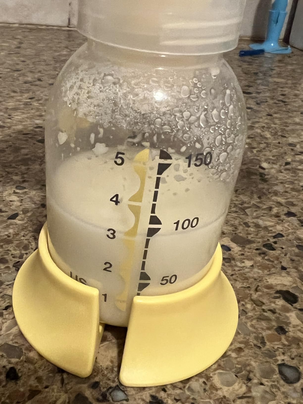 Medela Perfect Pair Bundle with Medela Harmony Manual Breast Pump & Silicone Breast Milk Collector, Lightweight and Discreet customer photo 1