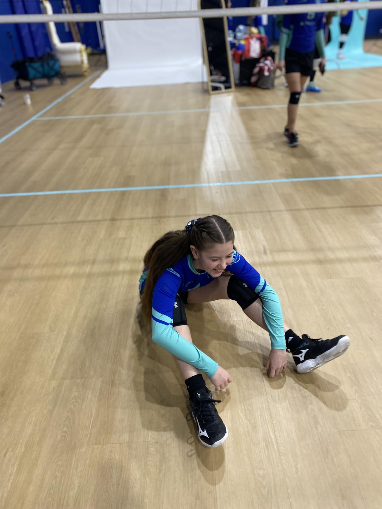 Mizuno Unisex Adult Wave Dimension Volleyball Shoes customer photo 1