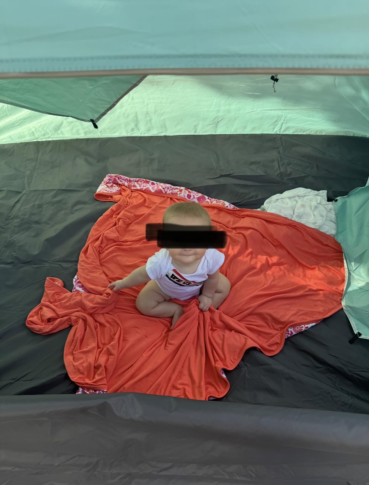 Gorich Beach Tent Sun Shelter for 3/4/6/8/10 Person with UPF 50+ UV Protection, Lightweight & Easy Setup Beach Shade Canopy customer photo 1