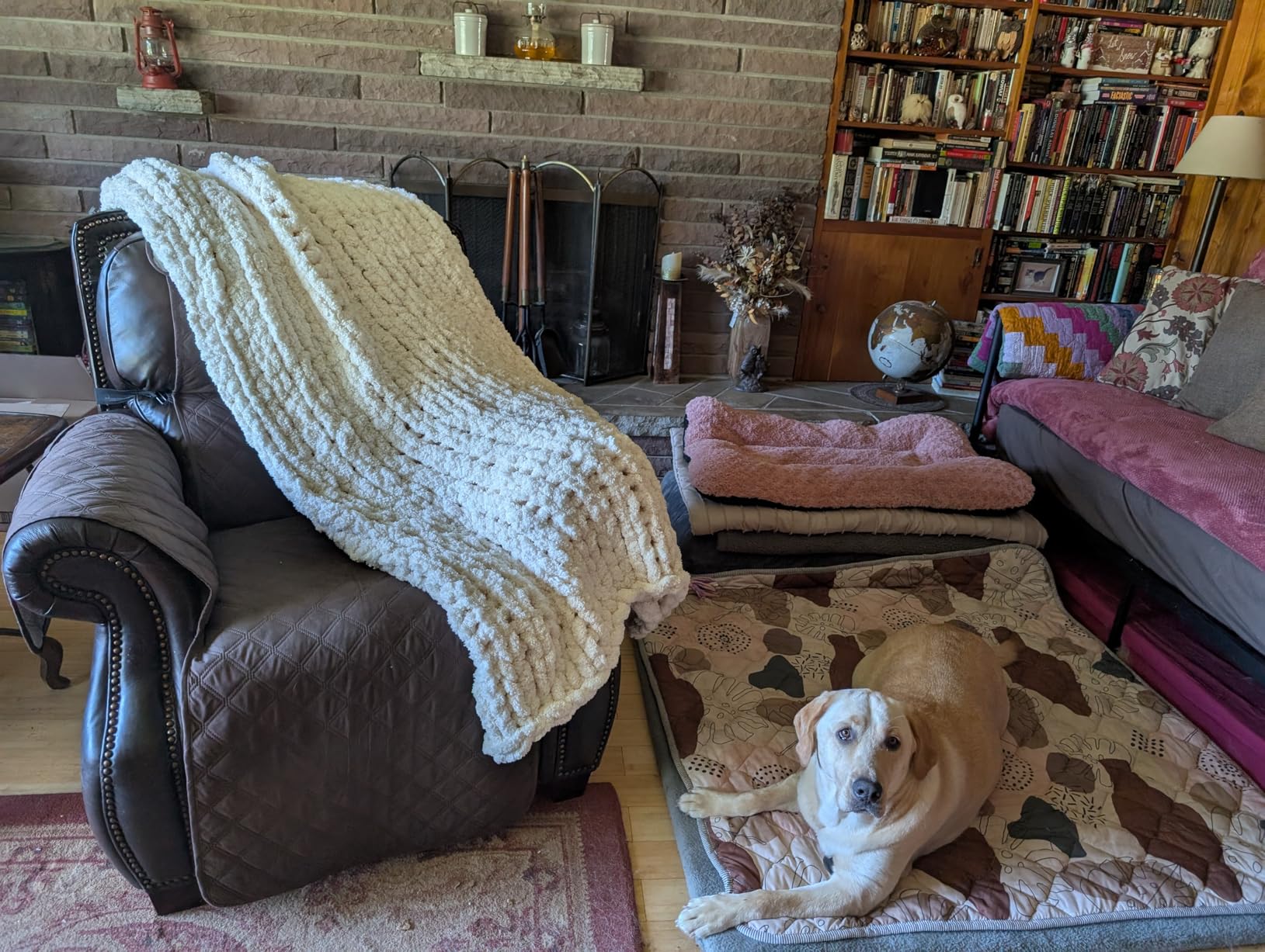 L'AGRATY Chunky Knit Blanket Throw, Soft Chenille Yarn Throw Blanket 50x60, Handmade Cable Knit Crochet Blanket, Large Knit Blankets Chunky Yarn for Couch Sofa Bed Home Decor customer photo 1