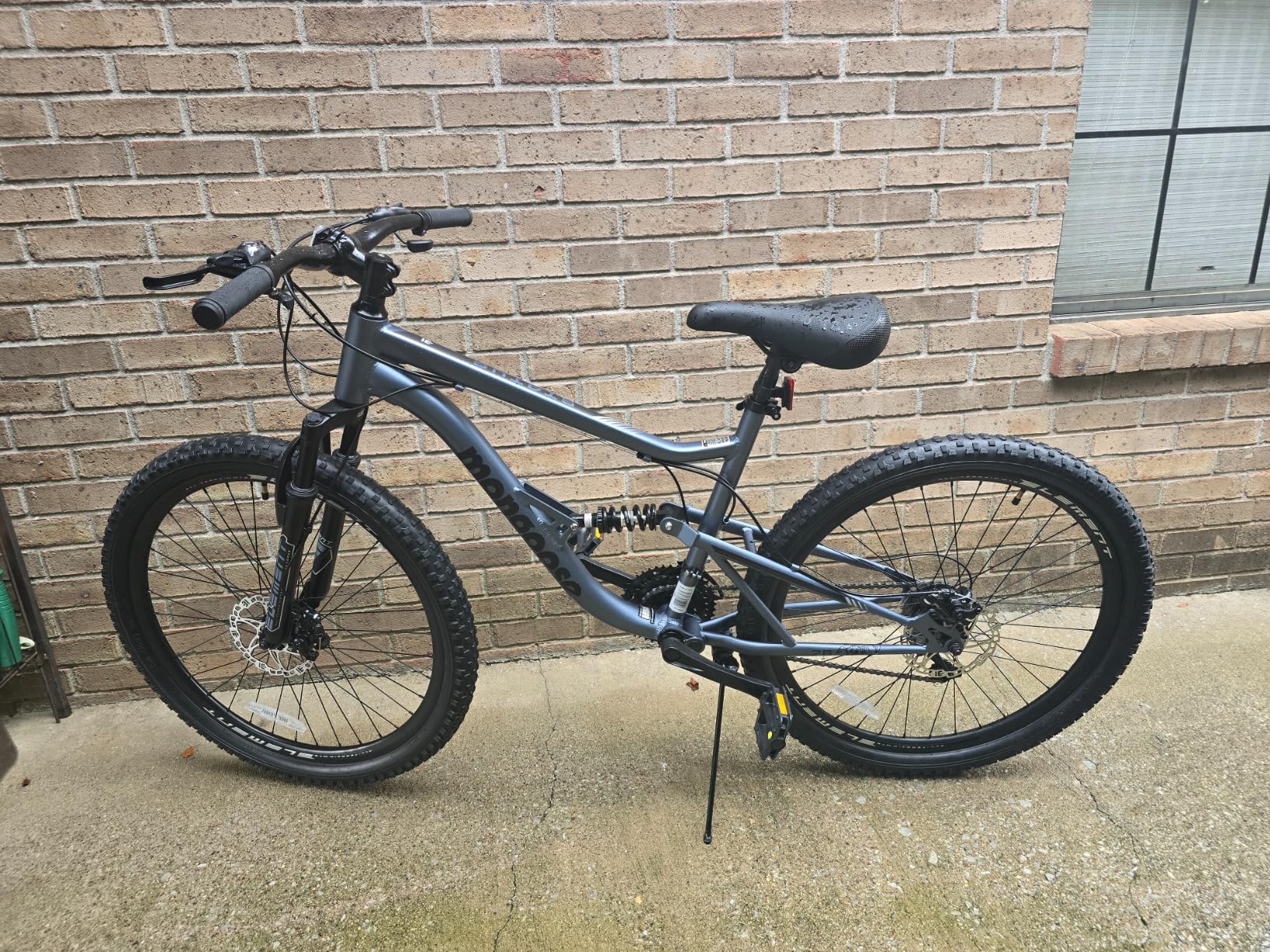 Mongoose Status Mountain Bike 27.5 Inch, 21 Speed, Aluminum Suspension Frame, Steel Rear Triangle, Dual Suspension customer photo 1
