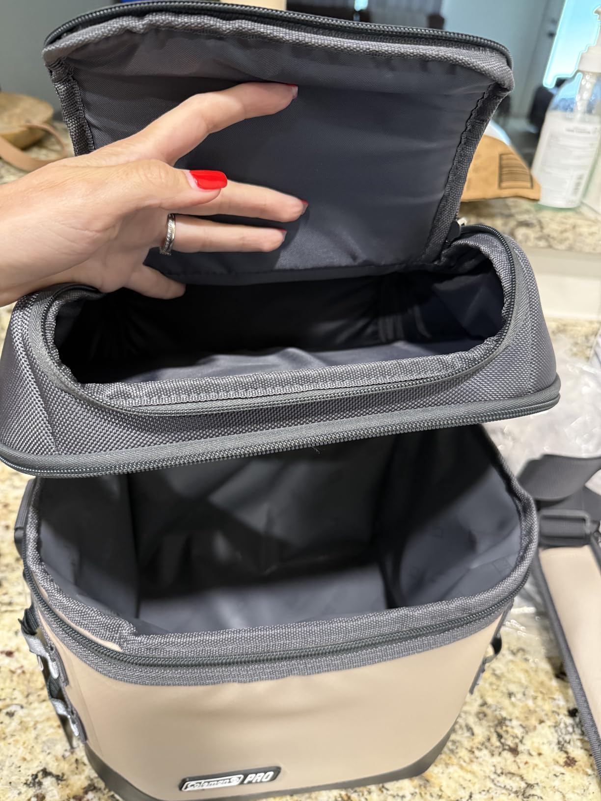 Coleman Pro 24-Can Premium Soft Cooler Lunchbox, Fully Insulated Lid & Body Stays Cold up to 35 Hours, Great for Camping, Tailgating, Parties, Sports, Concerts, Lunches & More customer photo 1