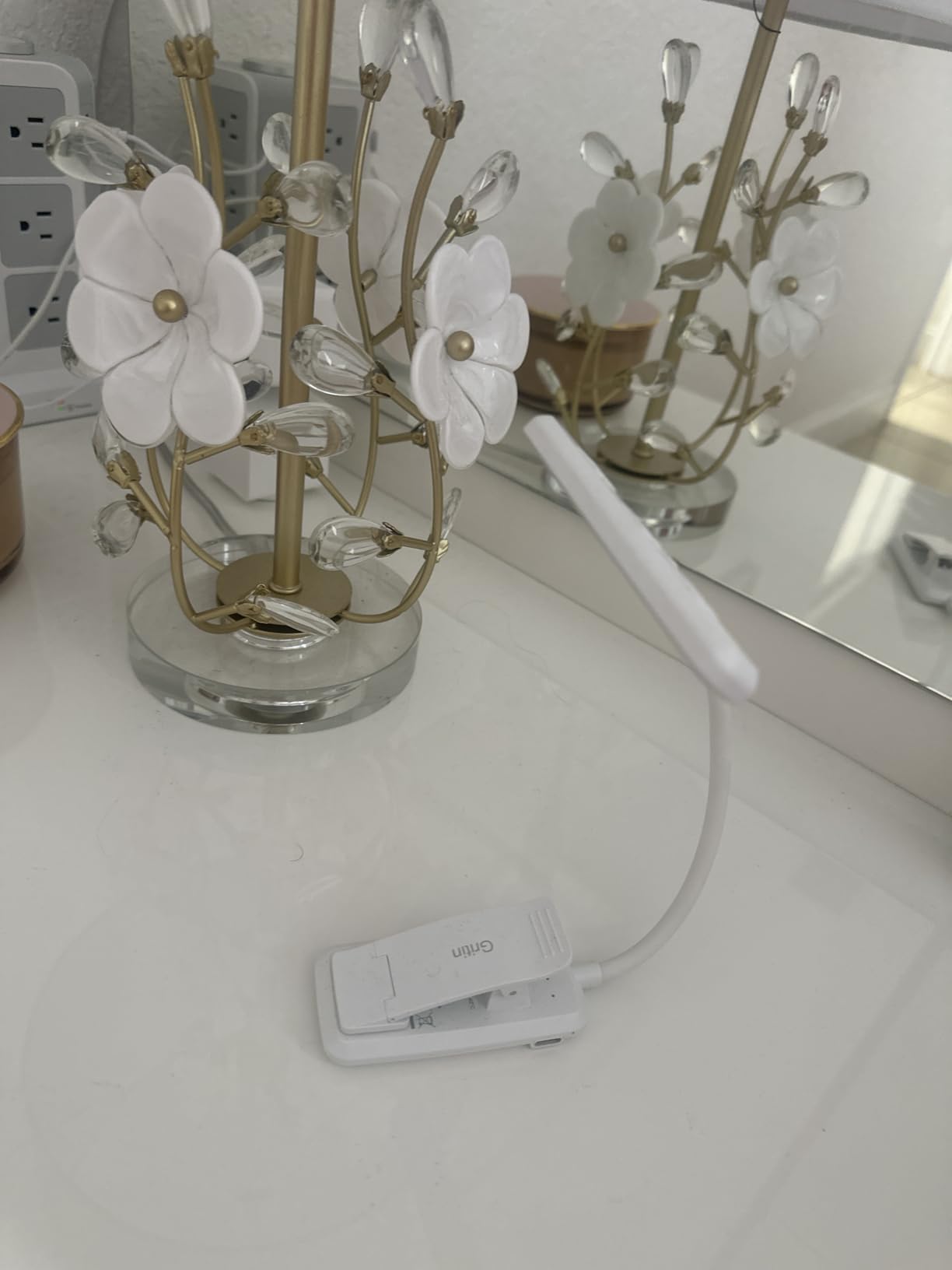 Gritin 19 LED Rechargeable Book Light for Reading in Bed with Memory Function - Eye Caring 3 Color Temperatures, Stepless Dimming Brightness, 90 Hrs Runtime Lightweight Clip on Light for Book Lovers customer photo 2