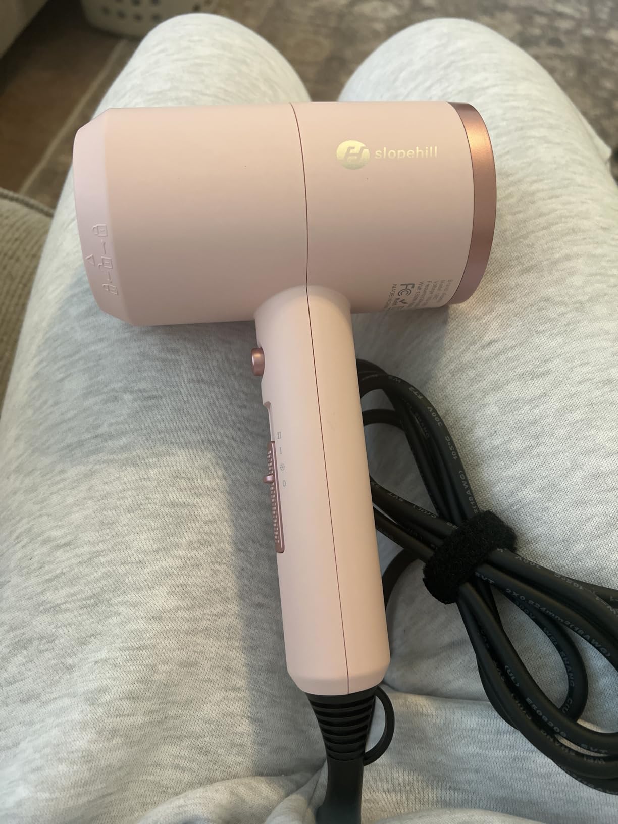 slopehill Professional Ionic Hair Dryer, Powerful 1800W Fast Drying Low Noise Blow Dryer with 2 Concentrator Nozzle 1 Diffuser Attachments for Home Salon Travel customer photo 2