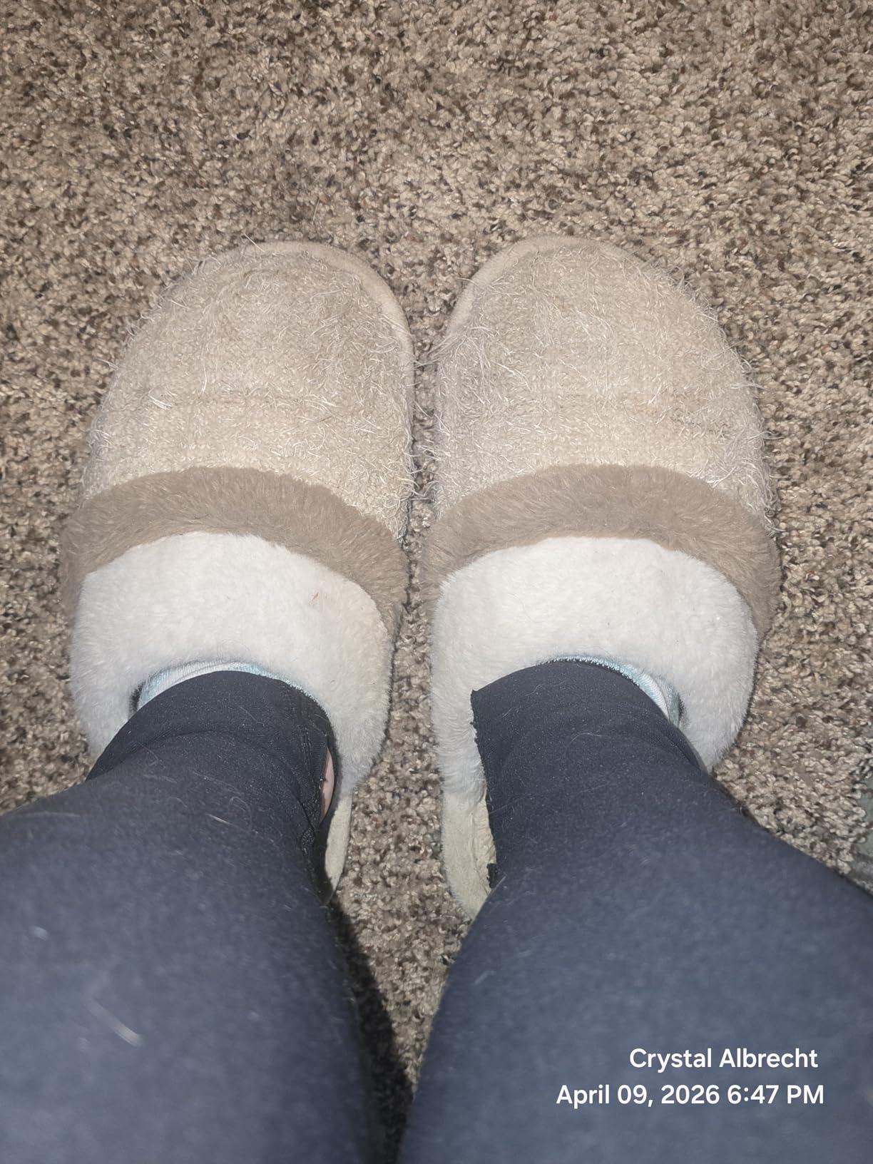 GOEWY Cozy Slippers for Women Indoor and Outdoor Fuzzy House Shoes with Memory Foam Anti-Skid Sole Gifts for Women Mom Ladies customer photo 1