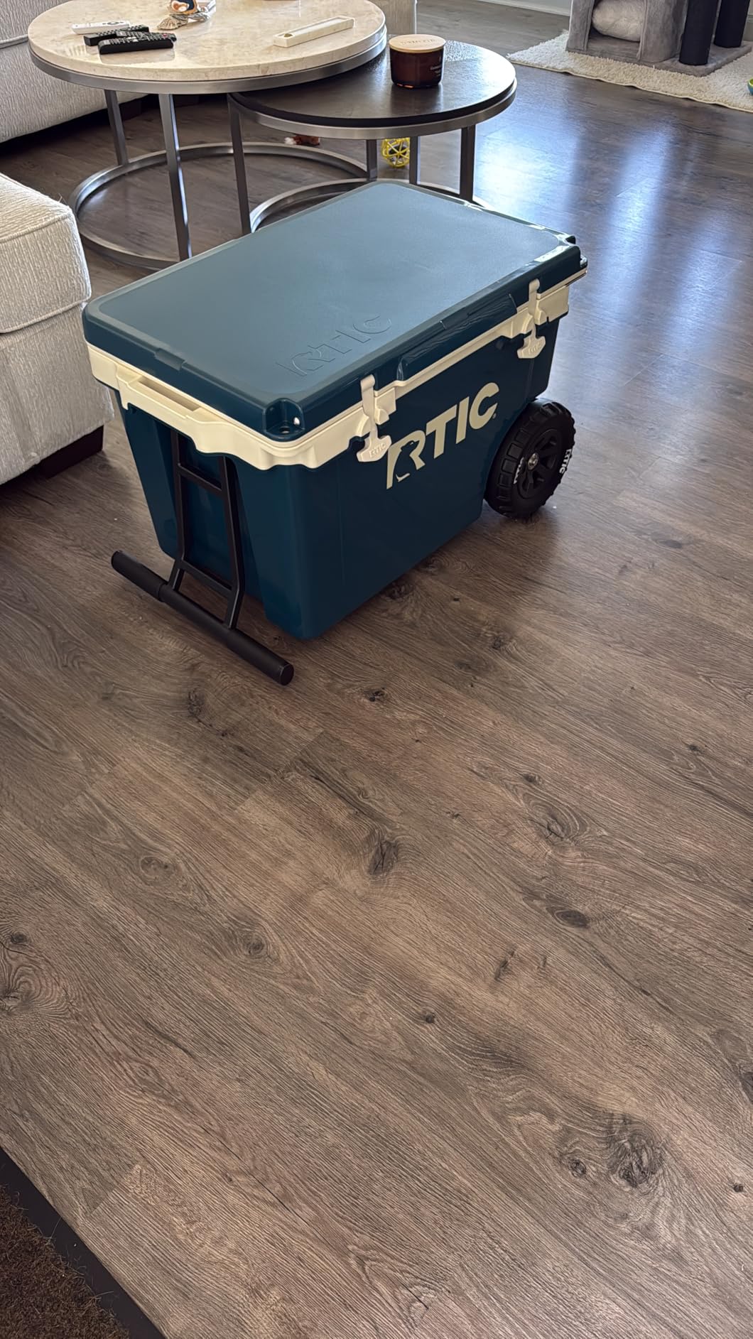 RTIC 52 Quart Ultra-Light Wheeled Hard Cooler Insulated Portable Ice Chest Box for Beach, Drink, Beverage, Camping, Picnic, Fishing, Boat, Barbecue customer photo 2