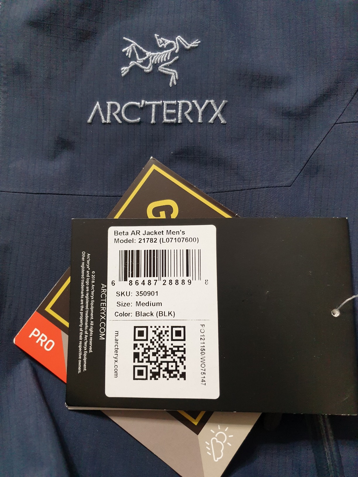 Arc'teryx Beta AR Men's Jacket | Waterproof, Windproof Gore-Tex Pro Shell Men's Winter Jacket with Hood for All Round Use customer photo 2