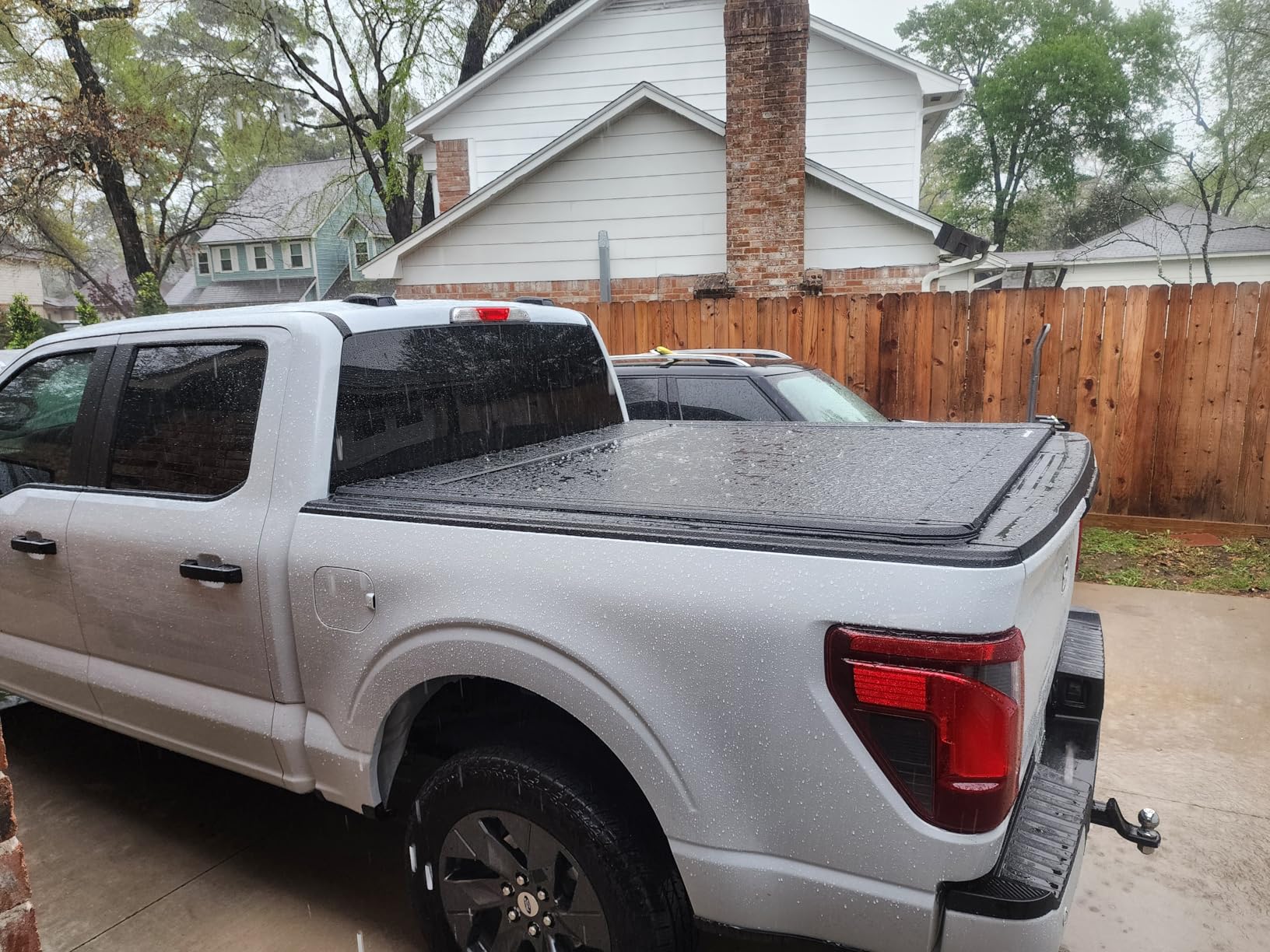 Bestwyll Retractable Hard Tonneau Cover Fits Ford F-150 2015-2026 5.5 Ft Short Bed,BoxLink Compatible,Original Hole Installation,Smooth Spring-Loaded Operation, (incl. Raptor/Lightning) | B22c | customer photo 2