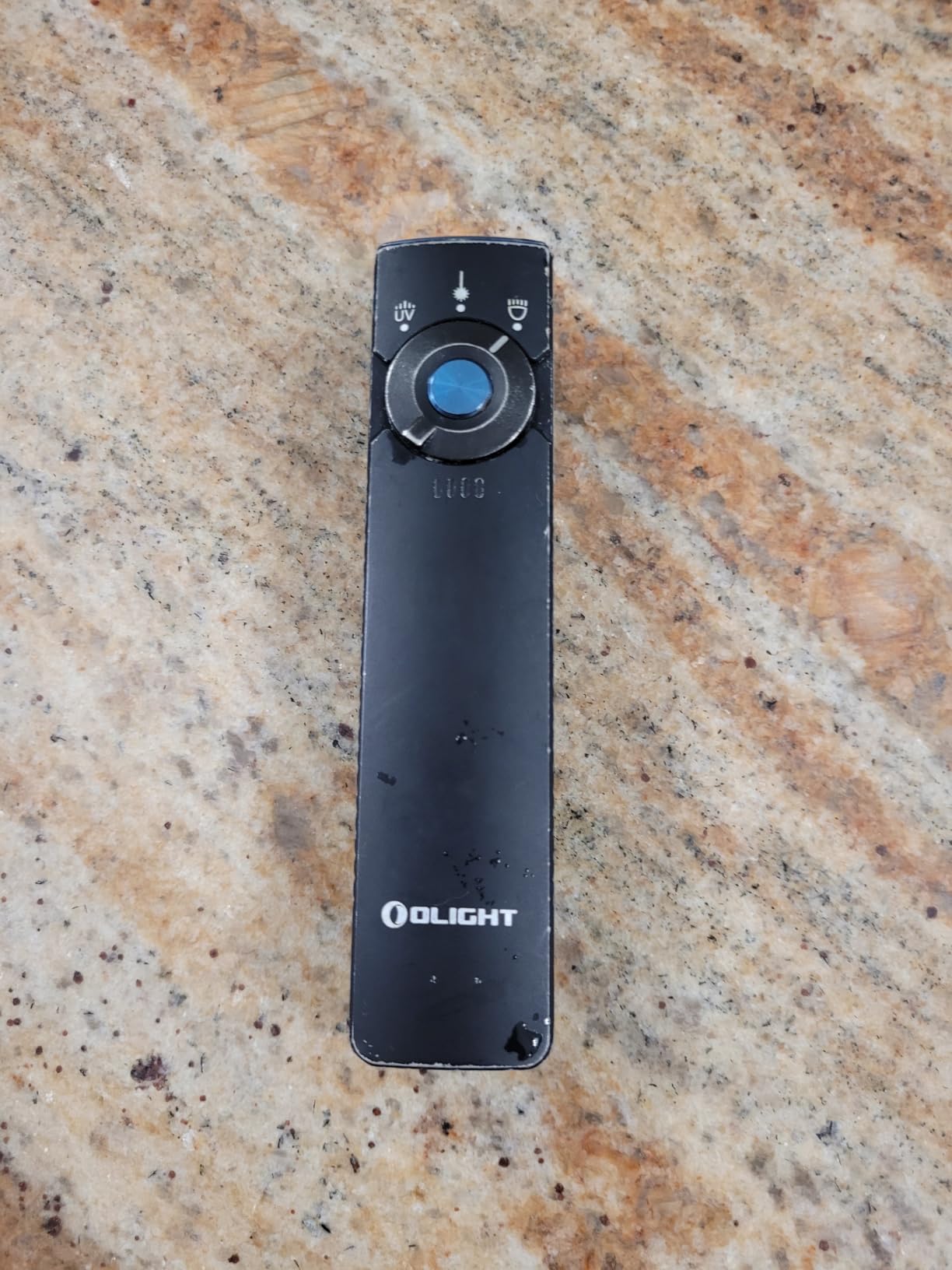 OLIGHT Arkfeld Pro Rechargeable EDC Flat Flashlight with UV and White LED Combo, 1300 Lumens Portable Pocket Lights for Outdoors Emergency Working customer photo 2
